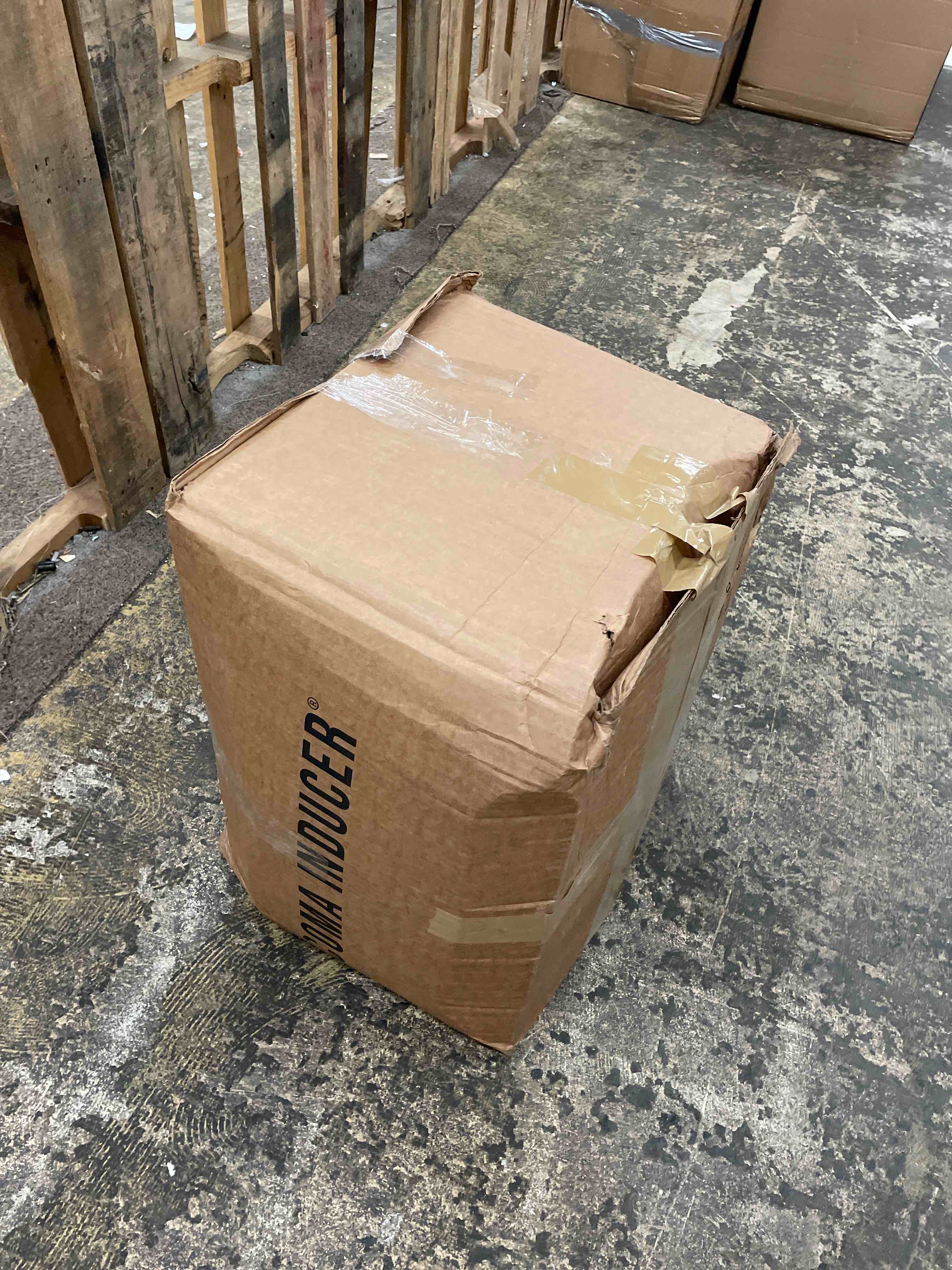 https://s3.amazonaws.com/lotting-images-prod/phillipi/RED5596234_1736458199086.jpeg