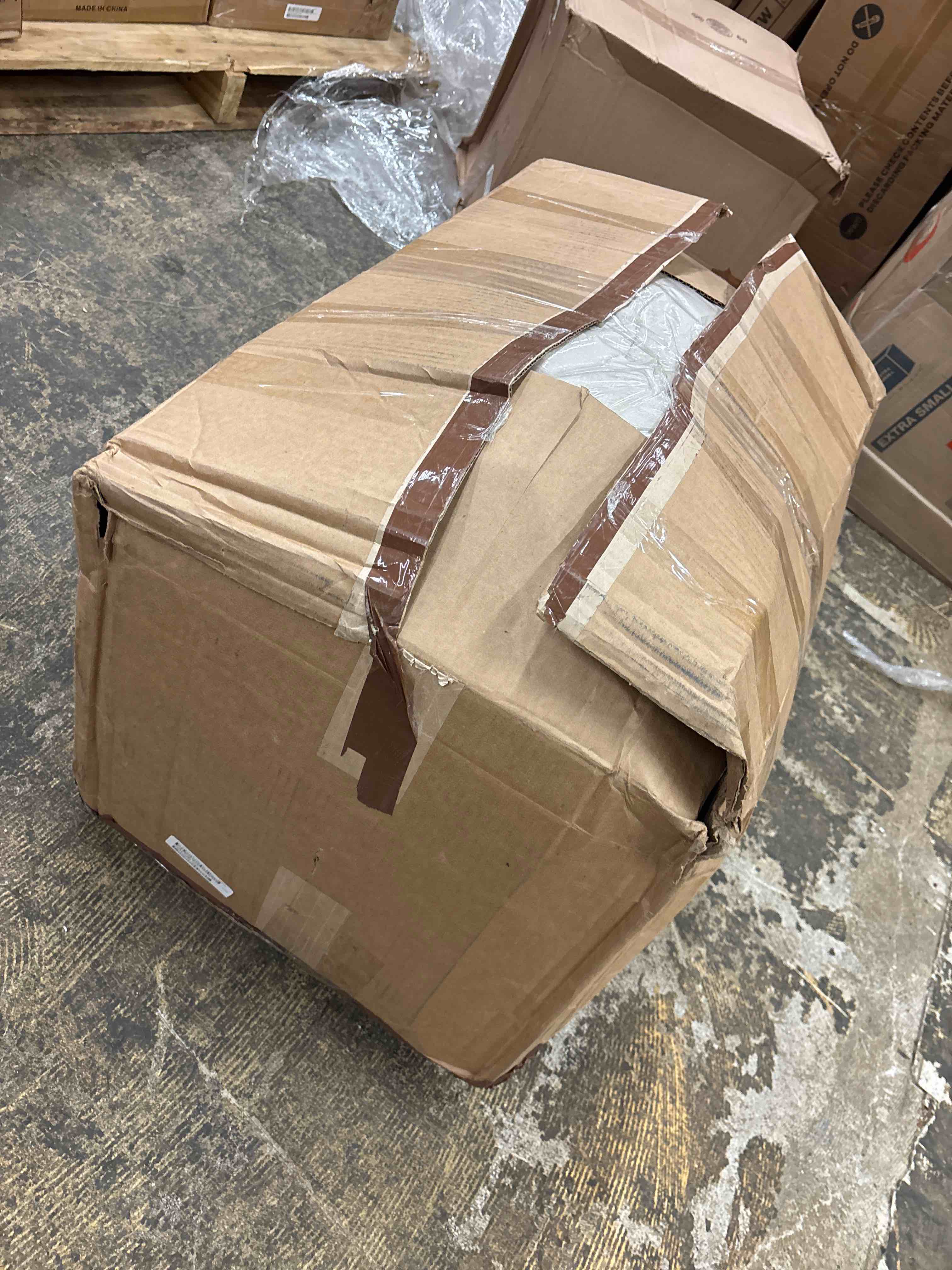 https://s3.amazonaws.com/lotting-images-prod/phillipi/RED5596555_1738190700095.jpeg