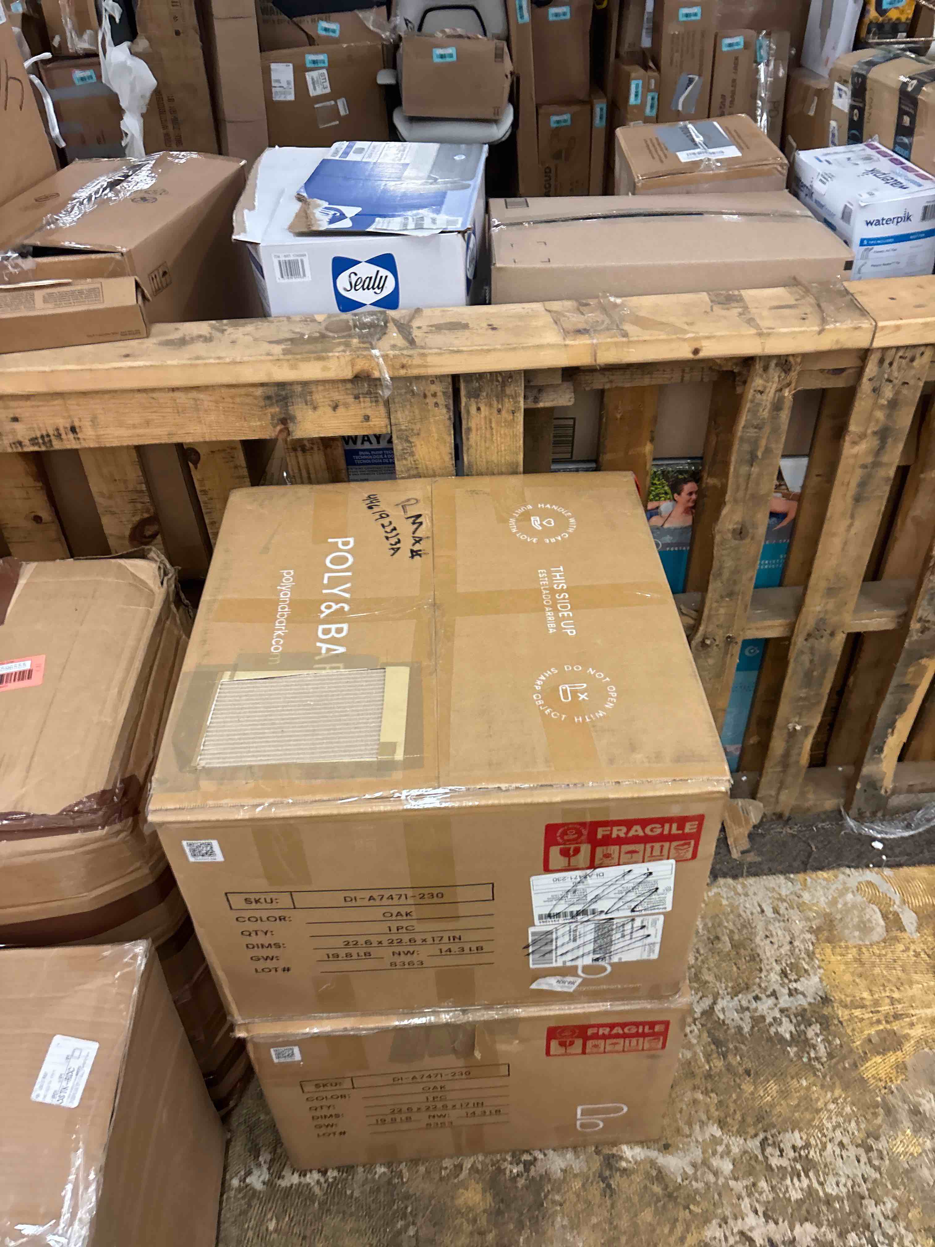 https://s3.amazonaws.com/lotting-images-prod/phillipi/RED5596557_1738191146799.jpeg