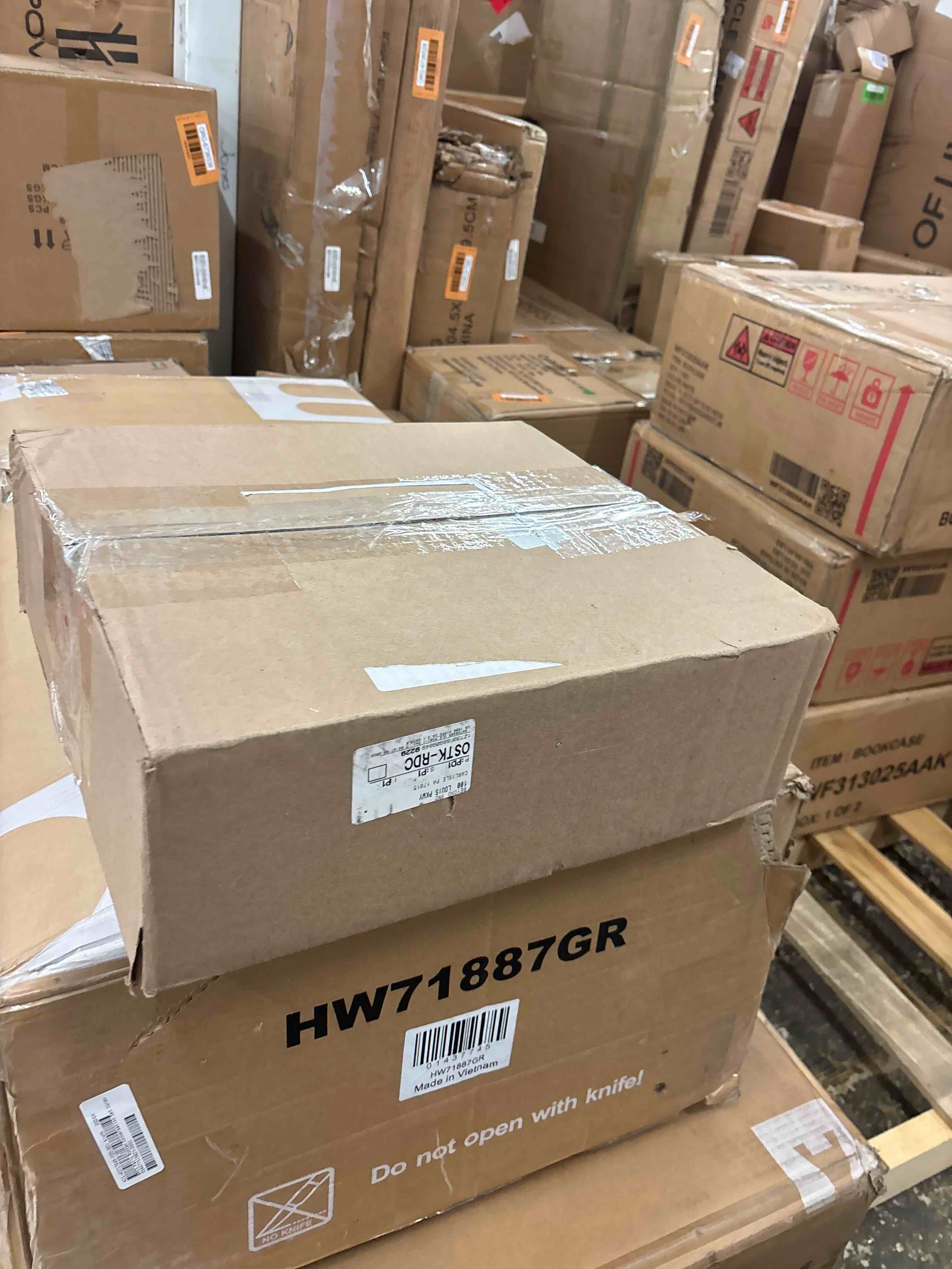 https://s3.amazonaws.com/lotting-images-prod/phillipi/RED5596564_1738192253451.jpeg