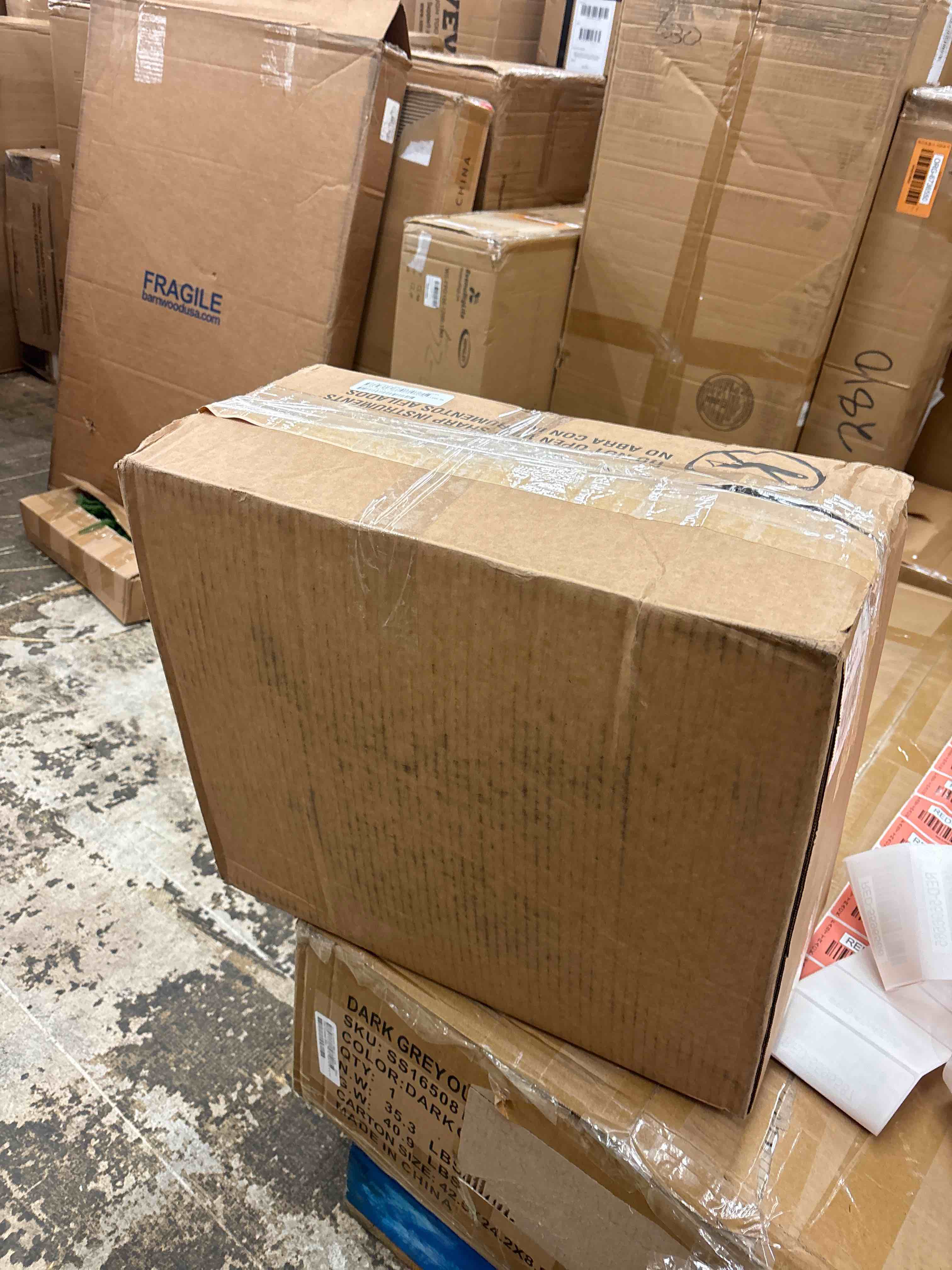 https://s3.amazonaws.com/lotting-images-prod/phillipi/RED5596565_1738192450853.jpeg