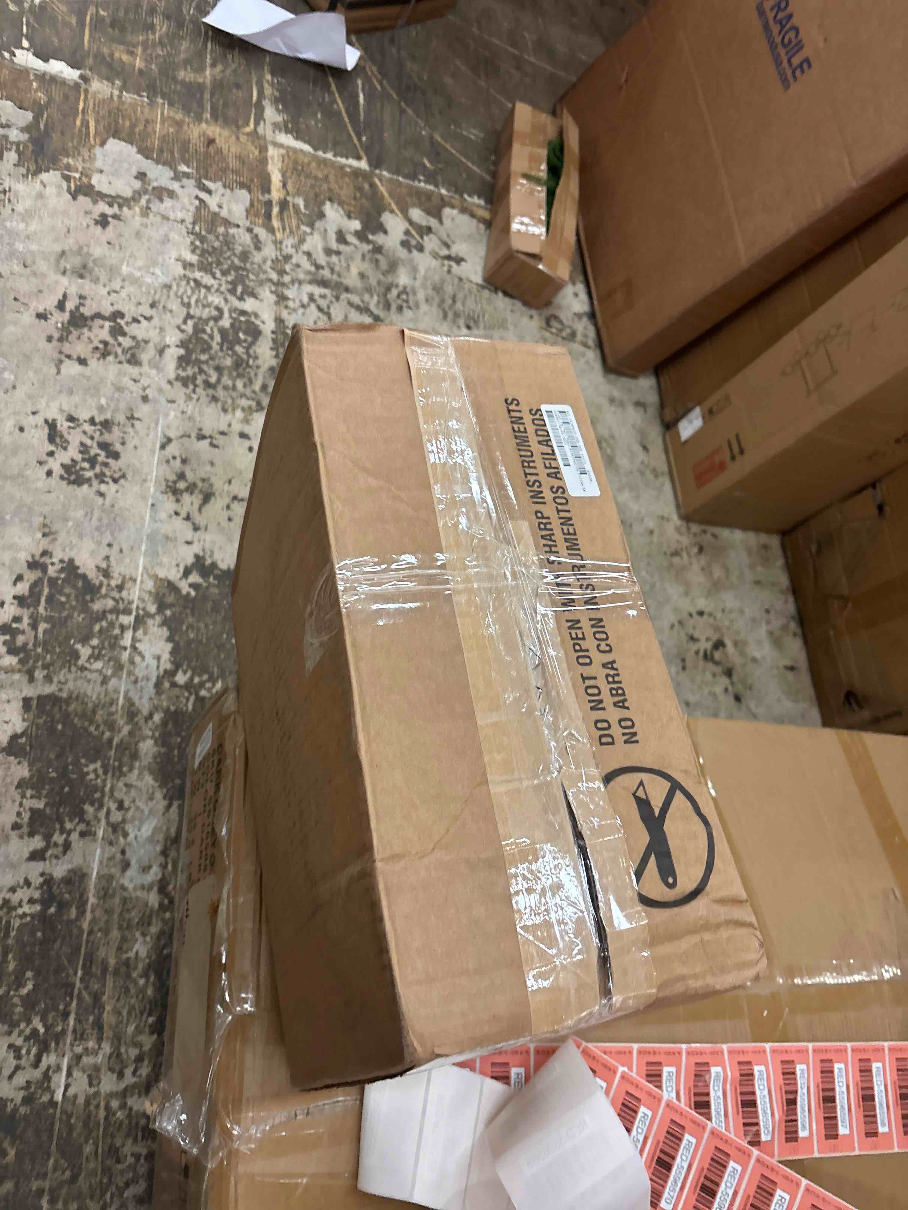 https://s3.amazonaws.com/lotting-images-prod/phillipi/RED5596565_1738192452340.jpeg
