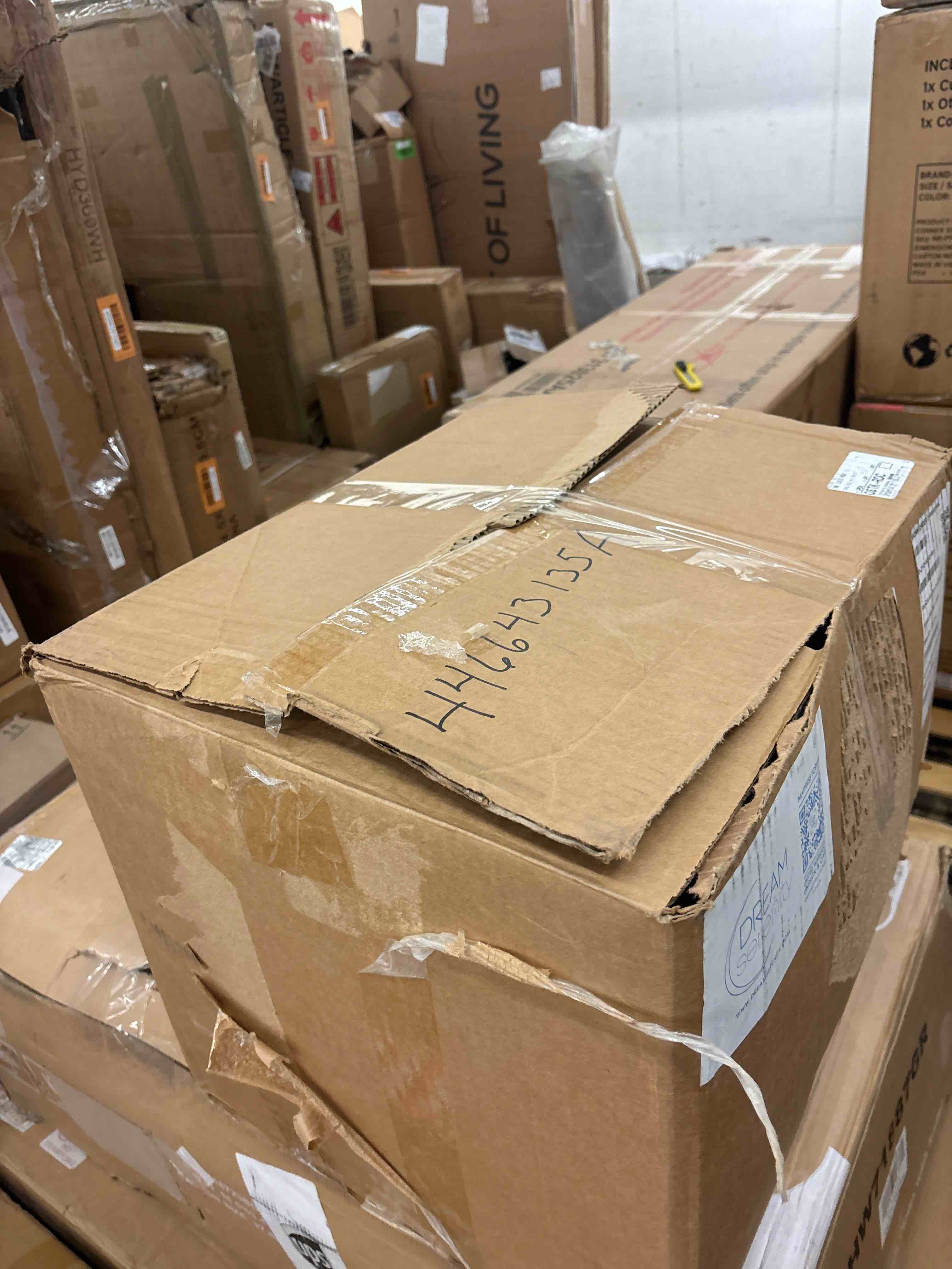 https://s3.amazonaws.com/lotting-images-prod/phillipi/RED5596571_1738193473063.jpeg