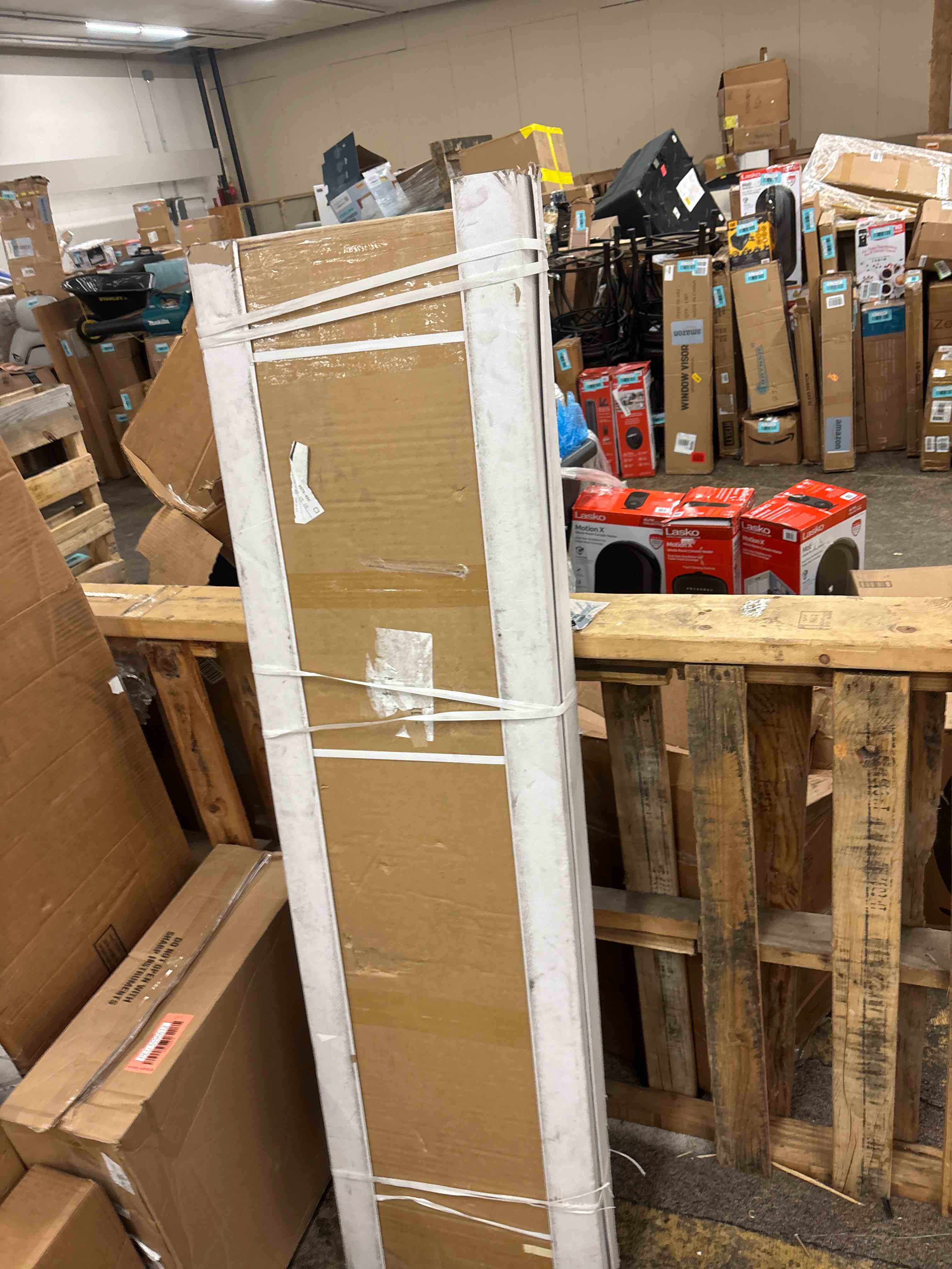https://s3.amazonaws.com/lotting-images-prod/phillipi/RED5596615_1738199744893.jpeg