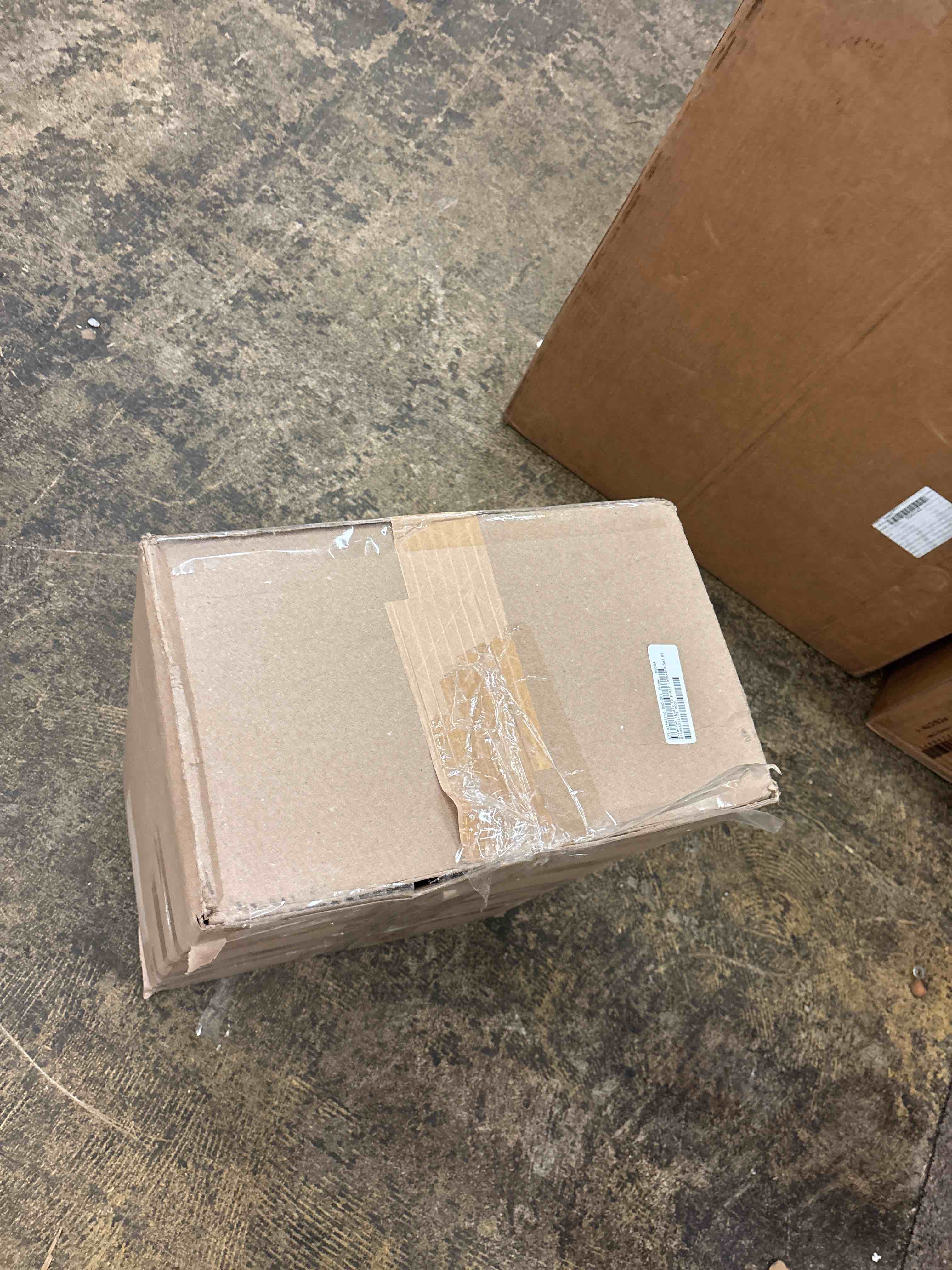 https://s3.amazonaws.com/lotting-images-prod/phillipi/RED5596619_1738200649749.jpeg