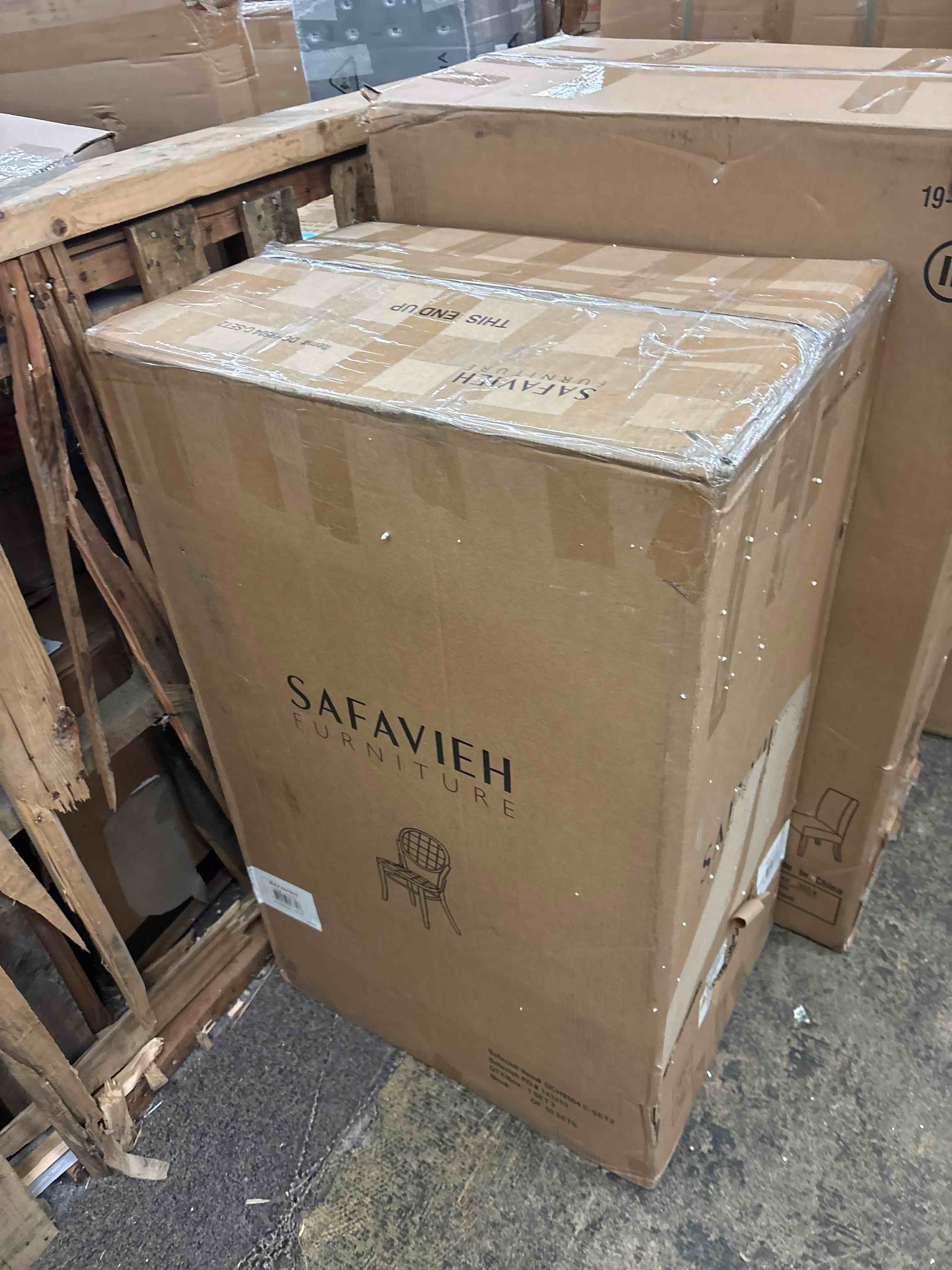 https://s3.amazonaws.com/lotting-images-prod/phillipi/RED5596908_1738899566696.jpeg
