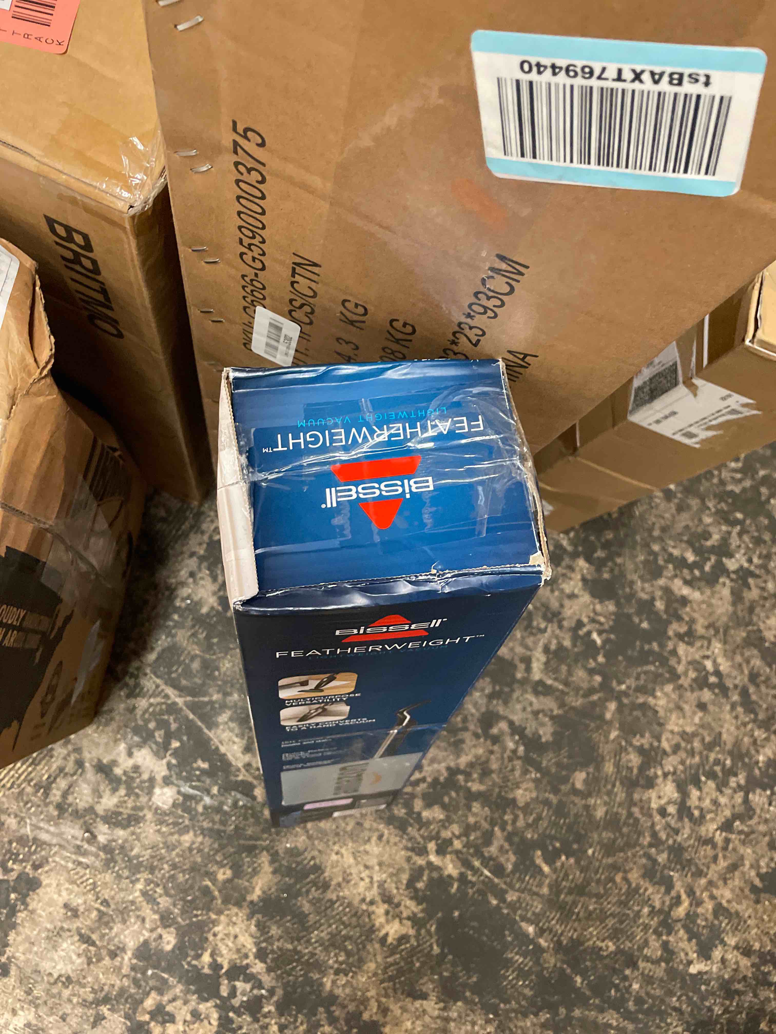 https://s3.amazonaws.com/lotting-images-prod/phillipi/RED5597129_1750918636403.jpeg