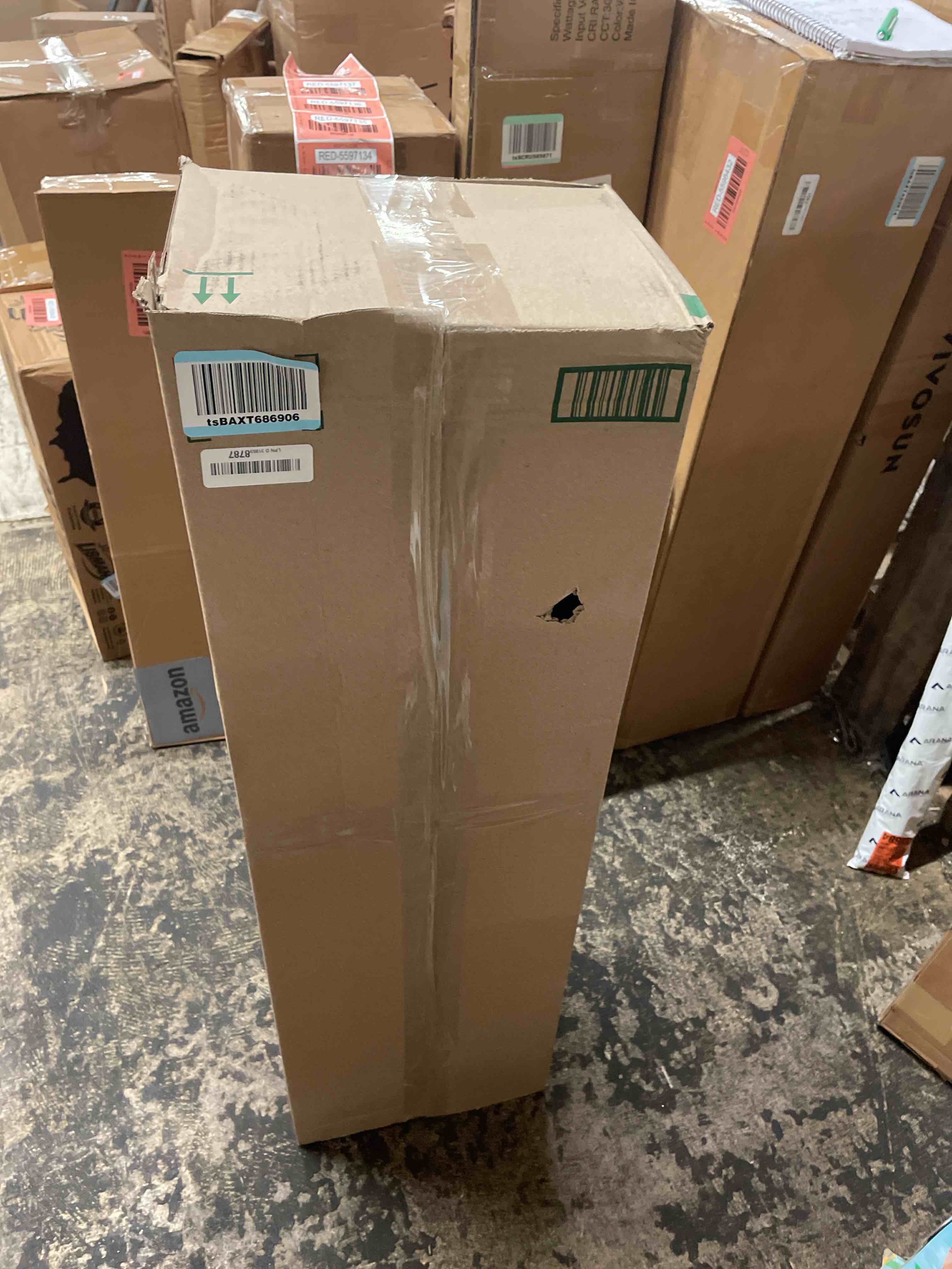 https://s3.amazonaws.com/lotting-images-prod/phillipi/RED5597132_1750919090650.jpeg
