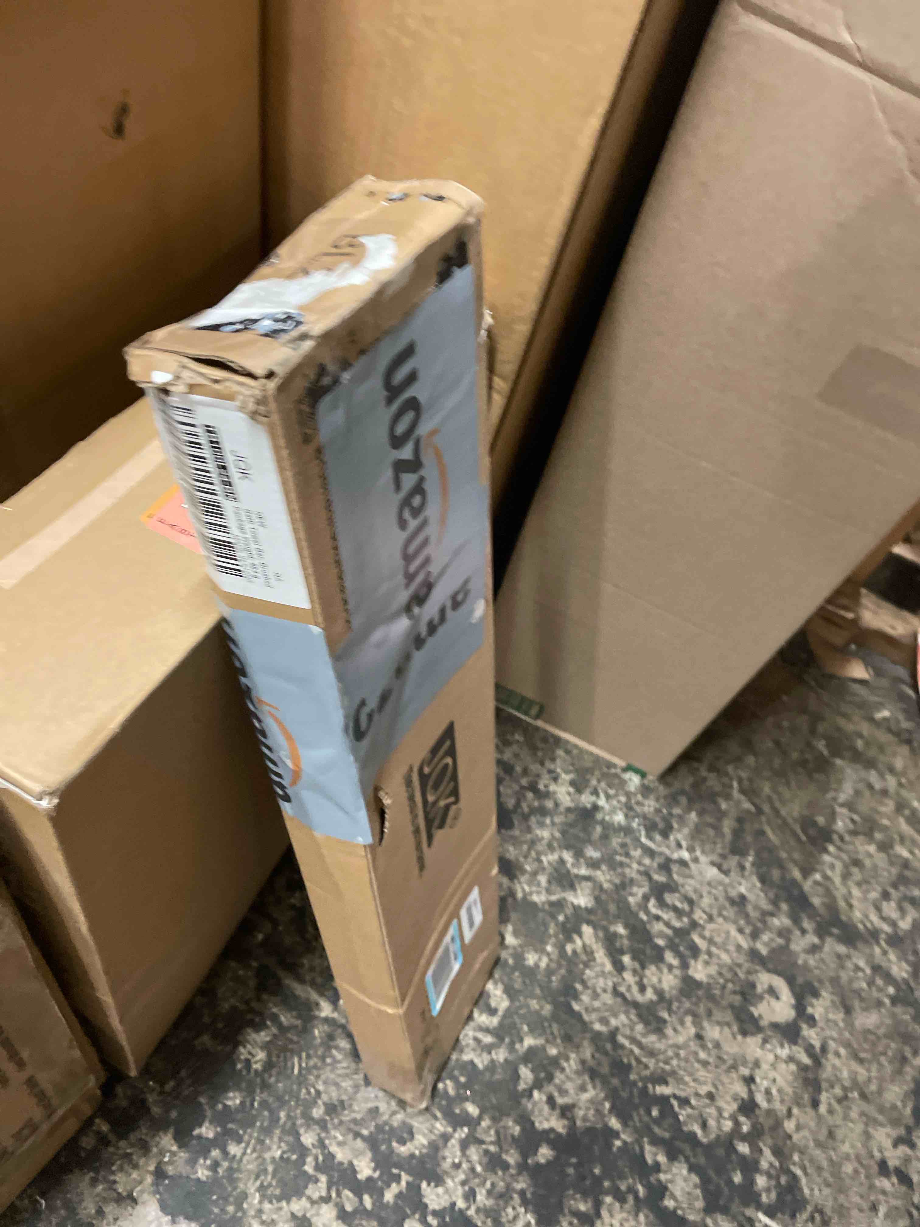 https://s3.amazonaws.com/lotting-images-prod/phillipi/RED5597134_1750919197604.jpeg
