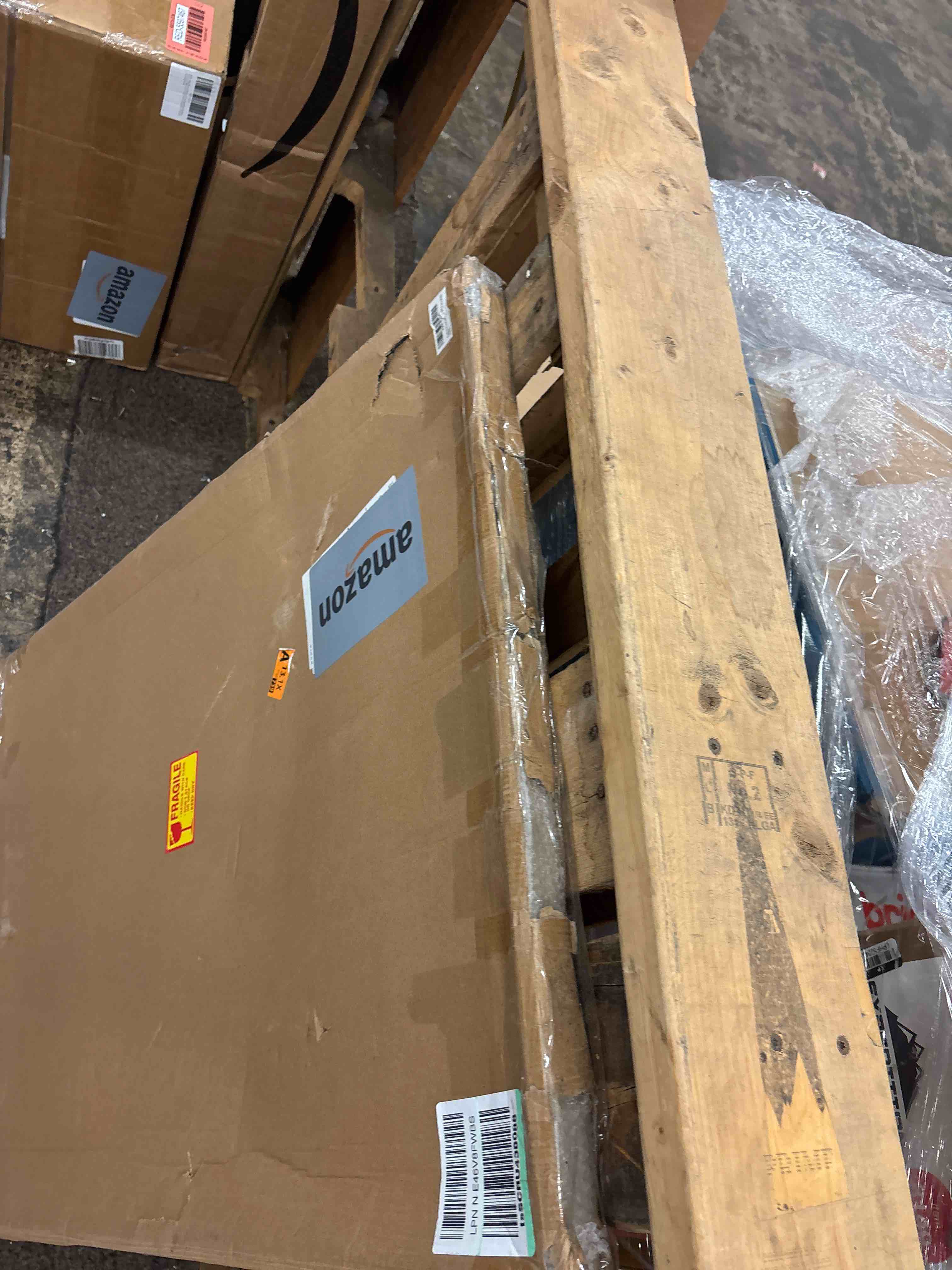https://s3.amazonaws.com/lotting-images-prod/phillipi/RED5597469_1748934969774.jpeg