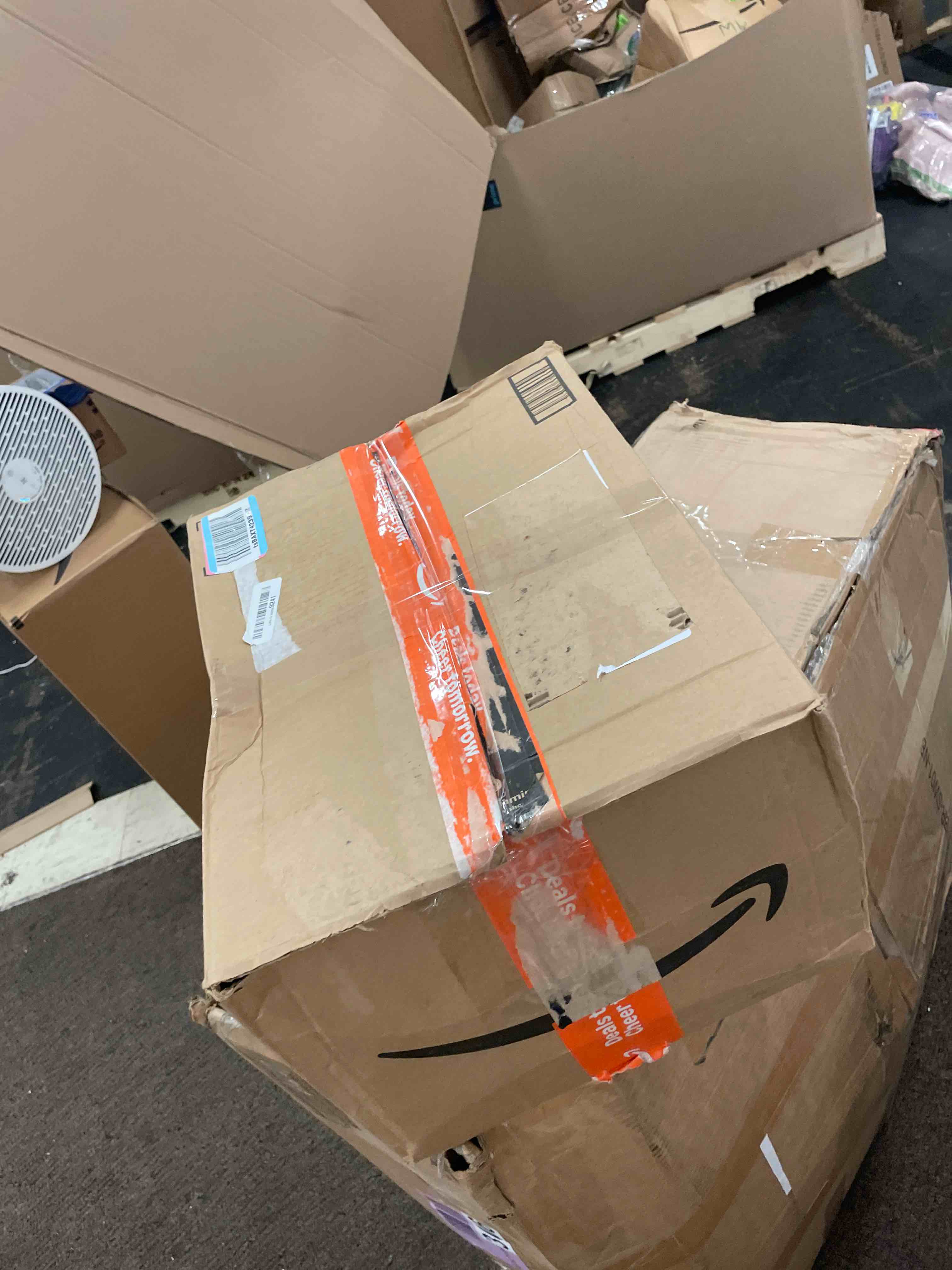 https://s3.amazonaws.com/lotting-images-prod/phillipi/RED5598315_1750737892909.jpeg