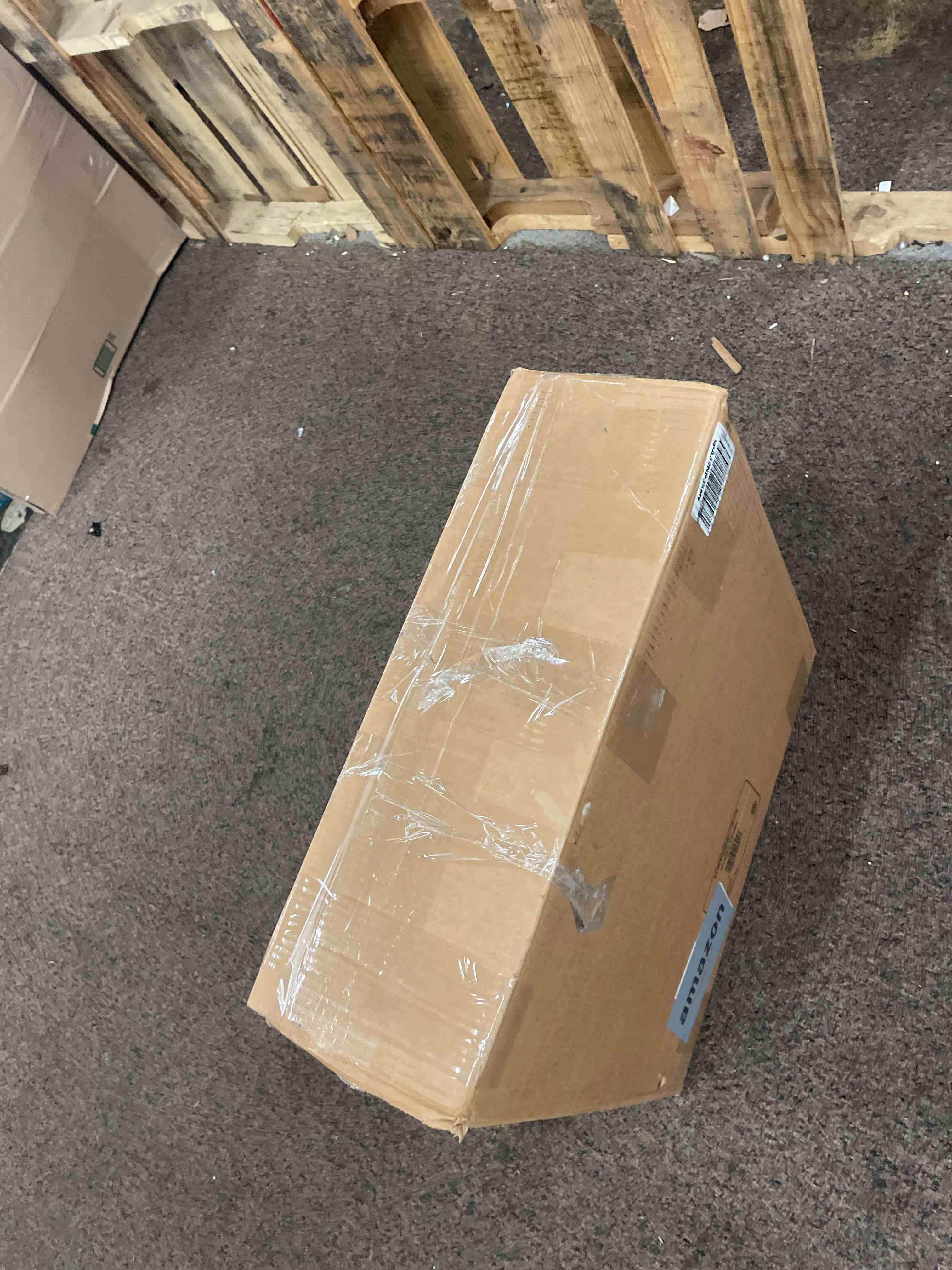 https://s3.amazonaws.com/lotting-images-prod/phillipi/RED5598327_1750739750697.jpeg