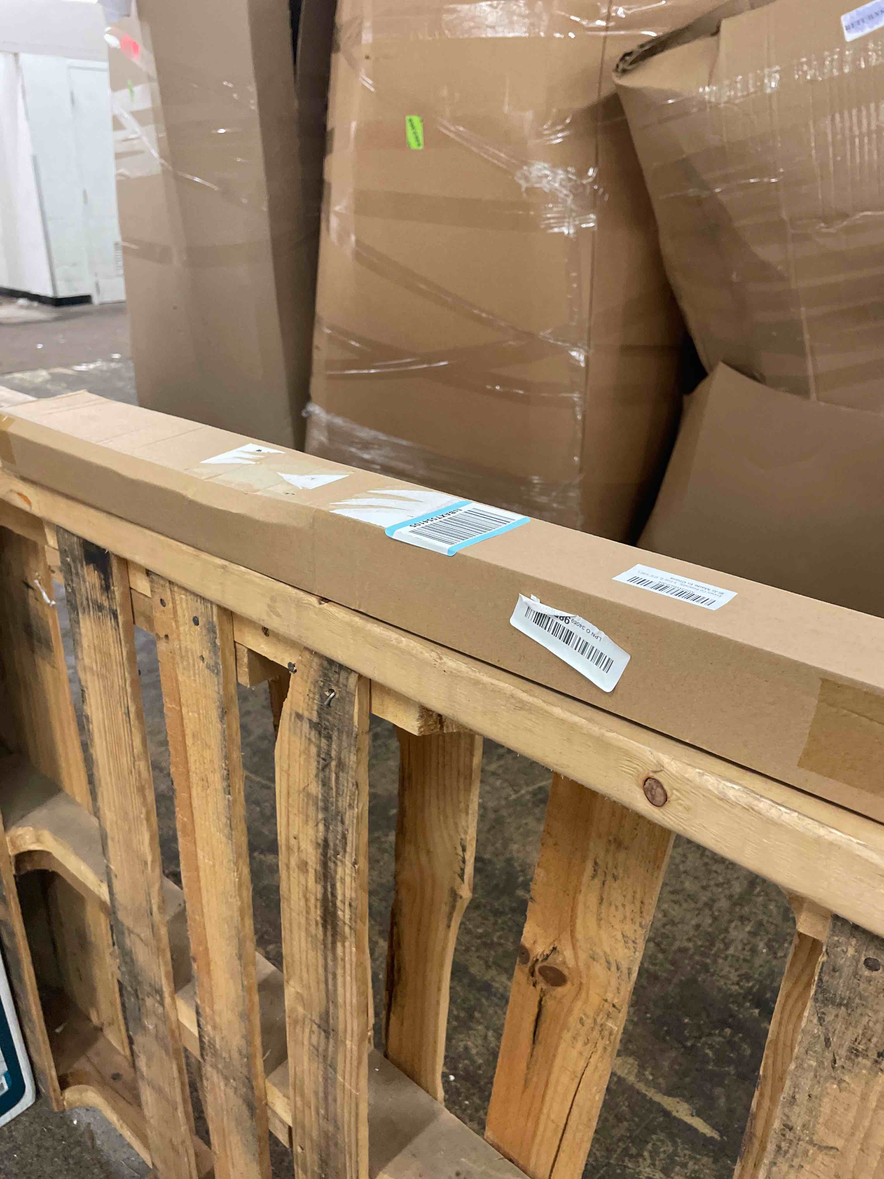 https://s3.amazonaws.com/lotting-images-prod/phillipi/RED5598337_1750741013773.jpeg
