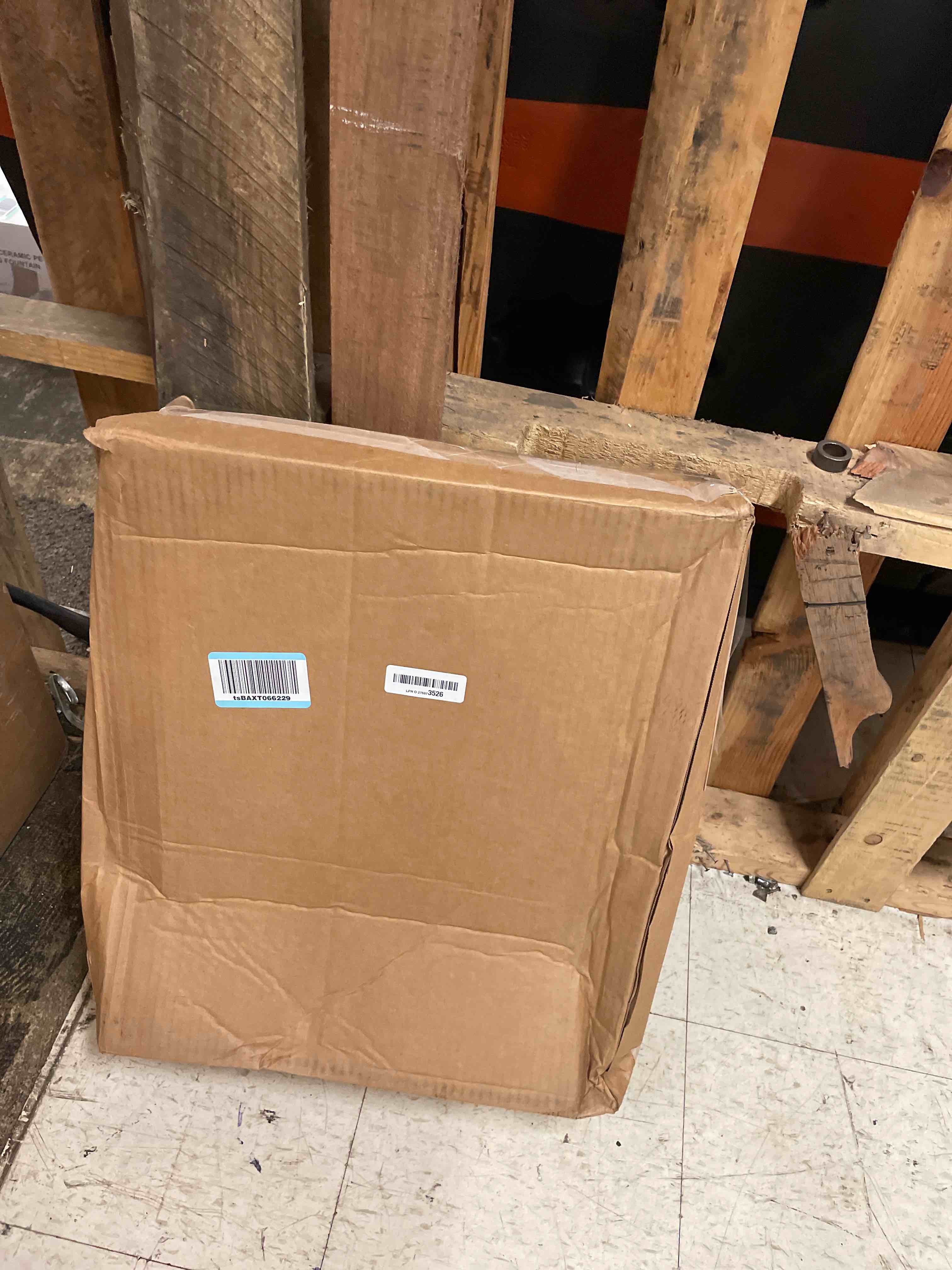https://s3.amazonaws.com/lotting-images-prod/phillipi/RED5598401_1750911107243.jpeg