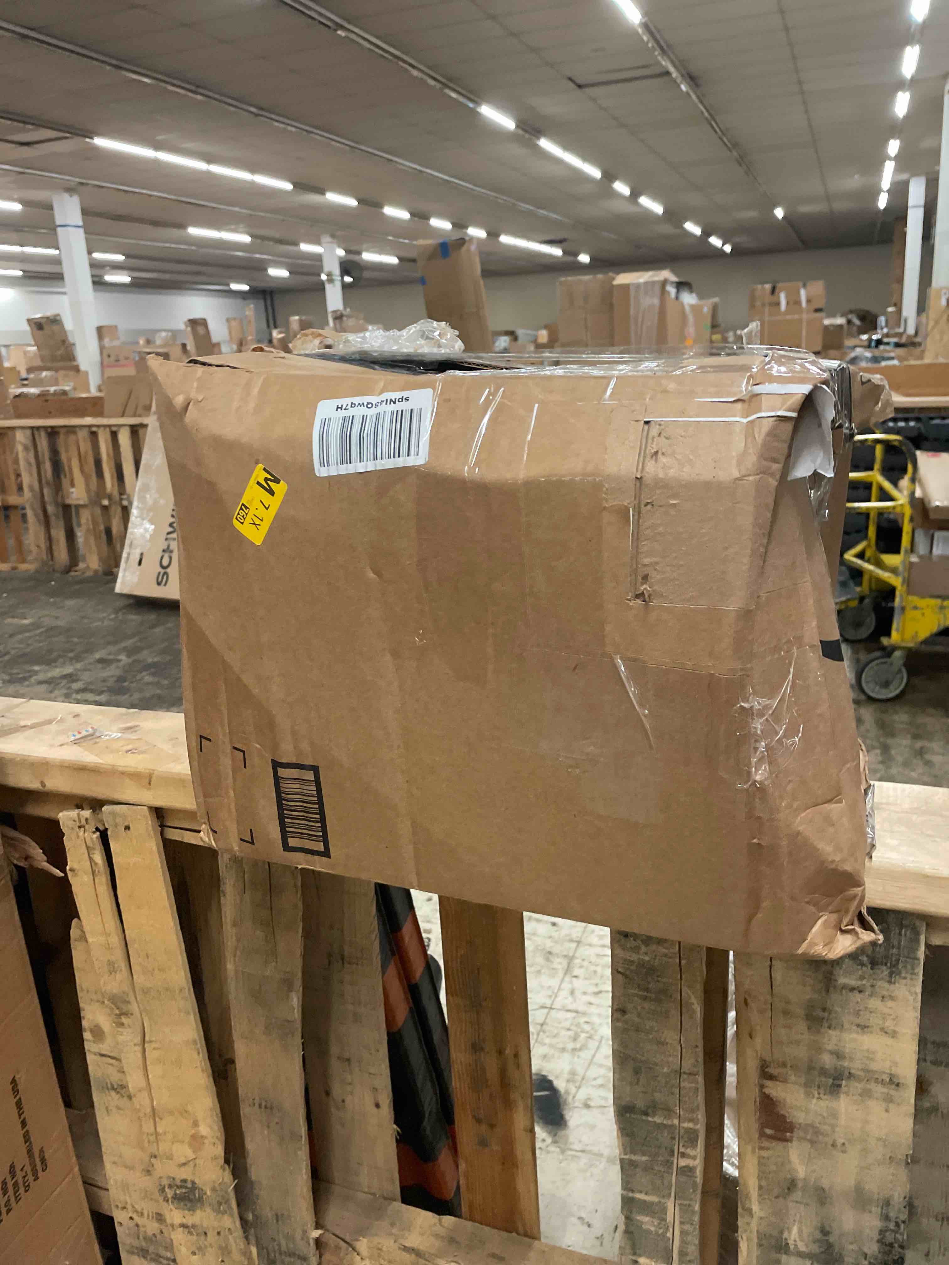 https://s3.amazonaws.com/lotting-images-prod/phillipi/RED5598416_1750913201678.jpeg