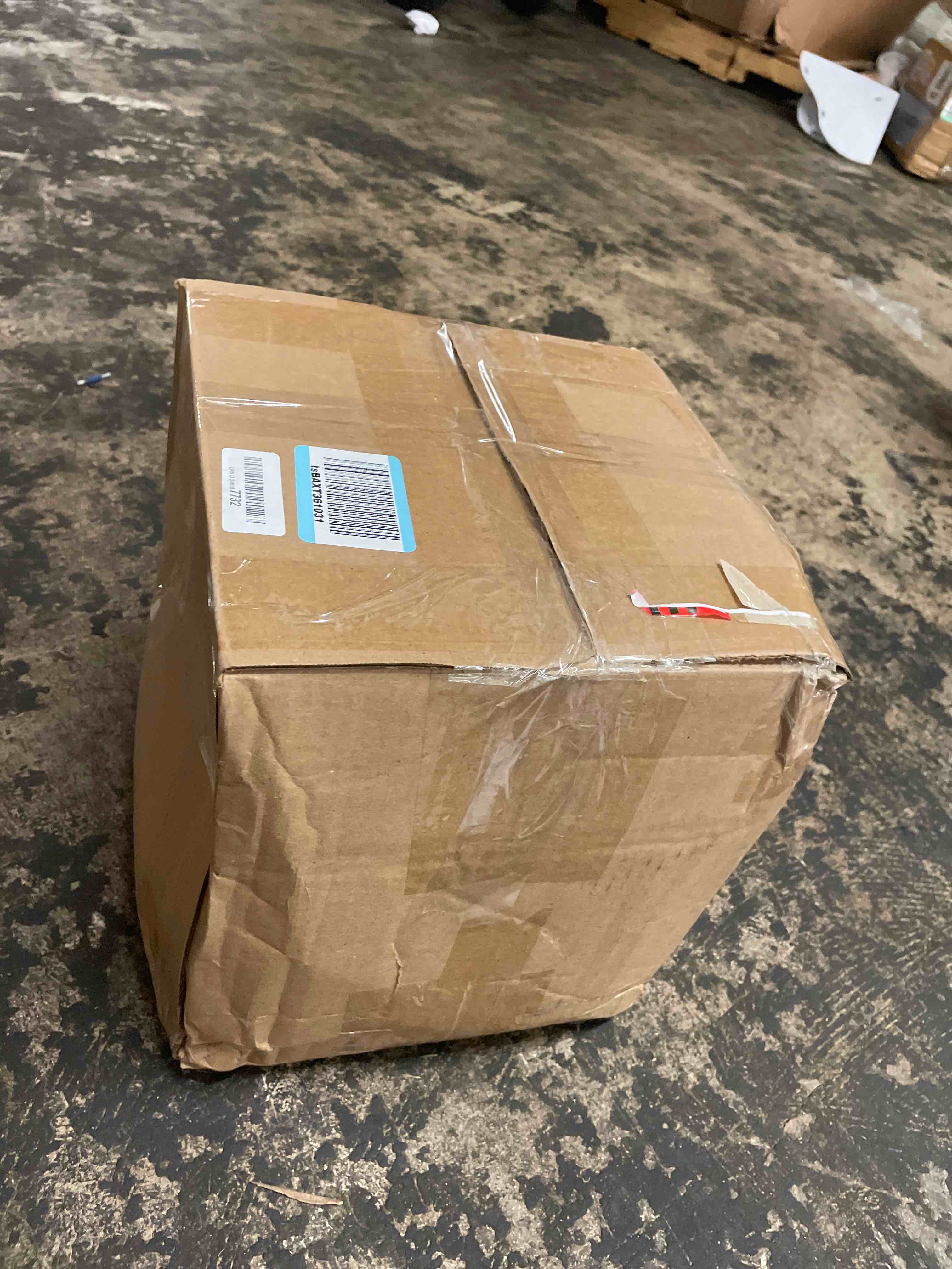 https://s3.amazonaws.com/lotting-images-prod/phillipi/RED5598420_1750913996118.jpeg