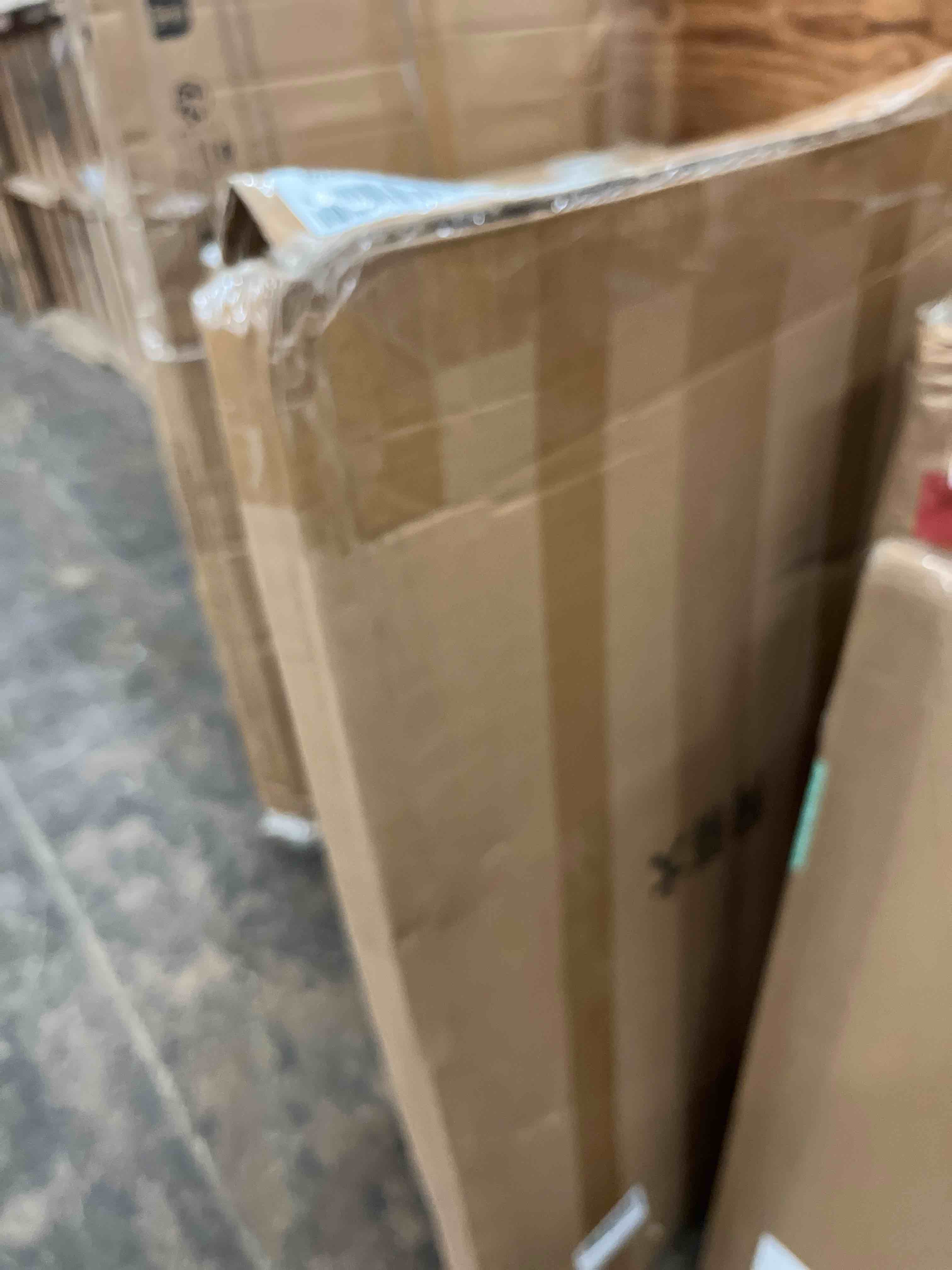 https://s3.amazonaws.com/lotting-images-prod/phillipi/RED5599464_1748957395298.jpeg