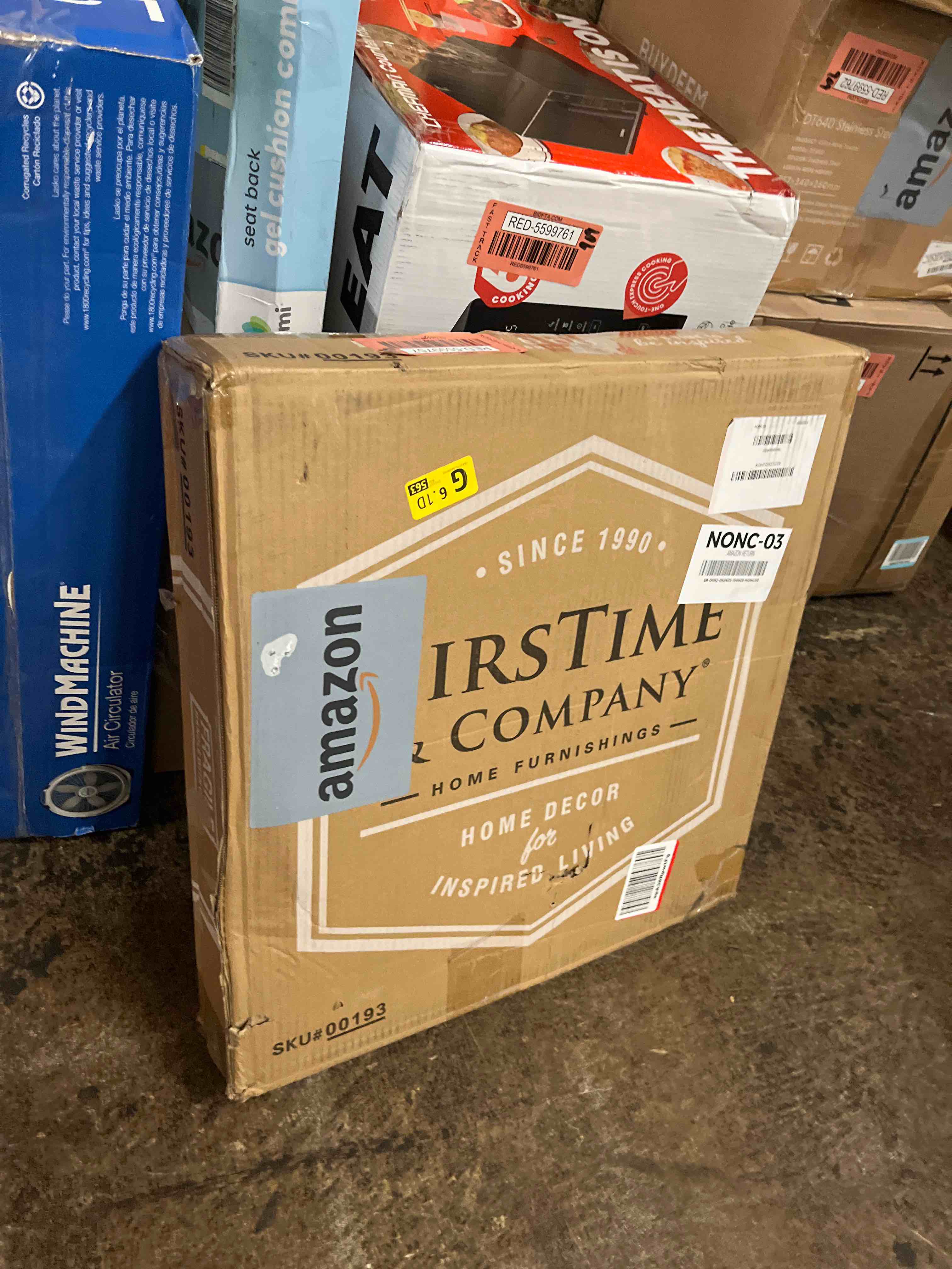 https://s3.amazonaws.com/lotting-images-prod/phillipi/RED5599757_1750430264484.jpeg