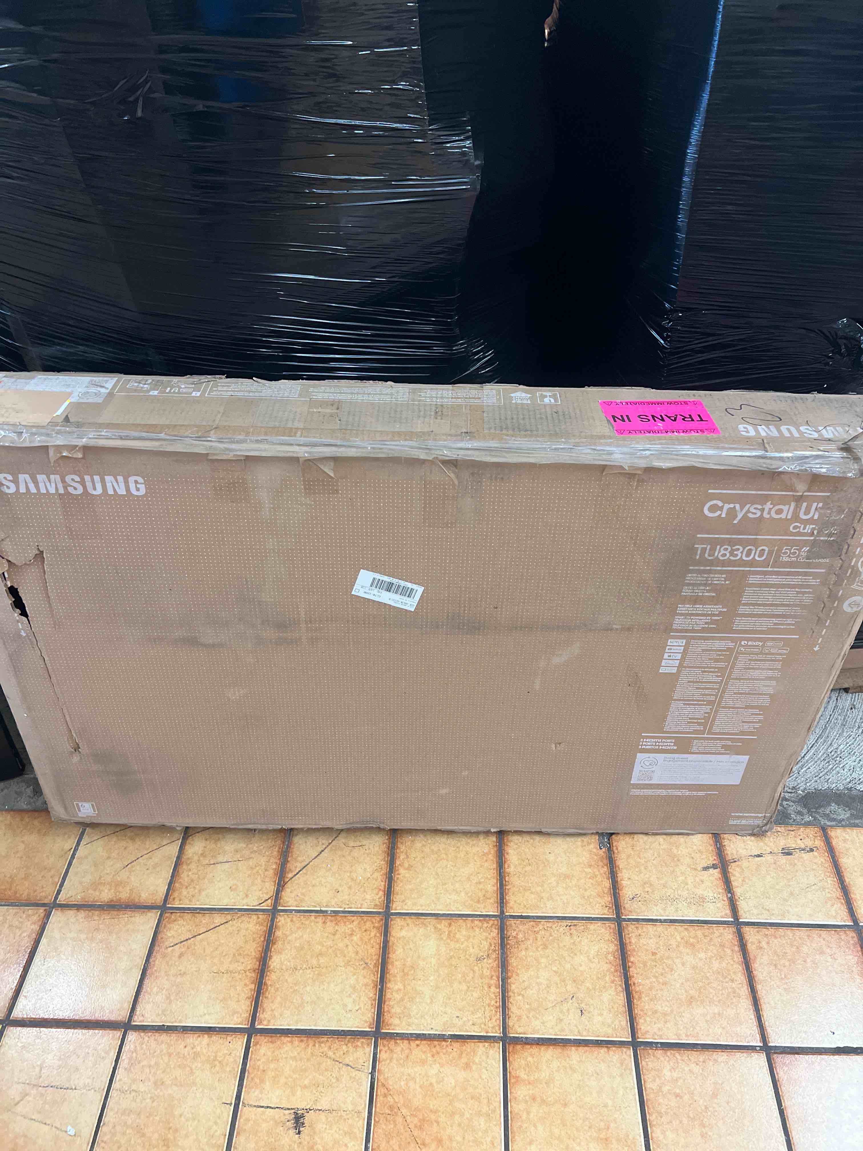 https://s3.amazonaws.com/lotting-images-prod/phillipi/RED5815944_1716736824668.jpeg