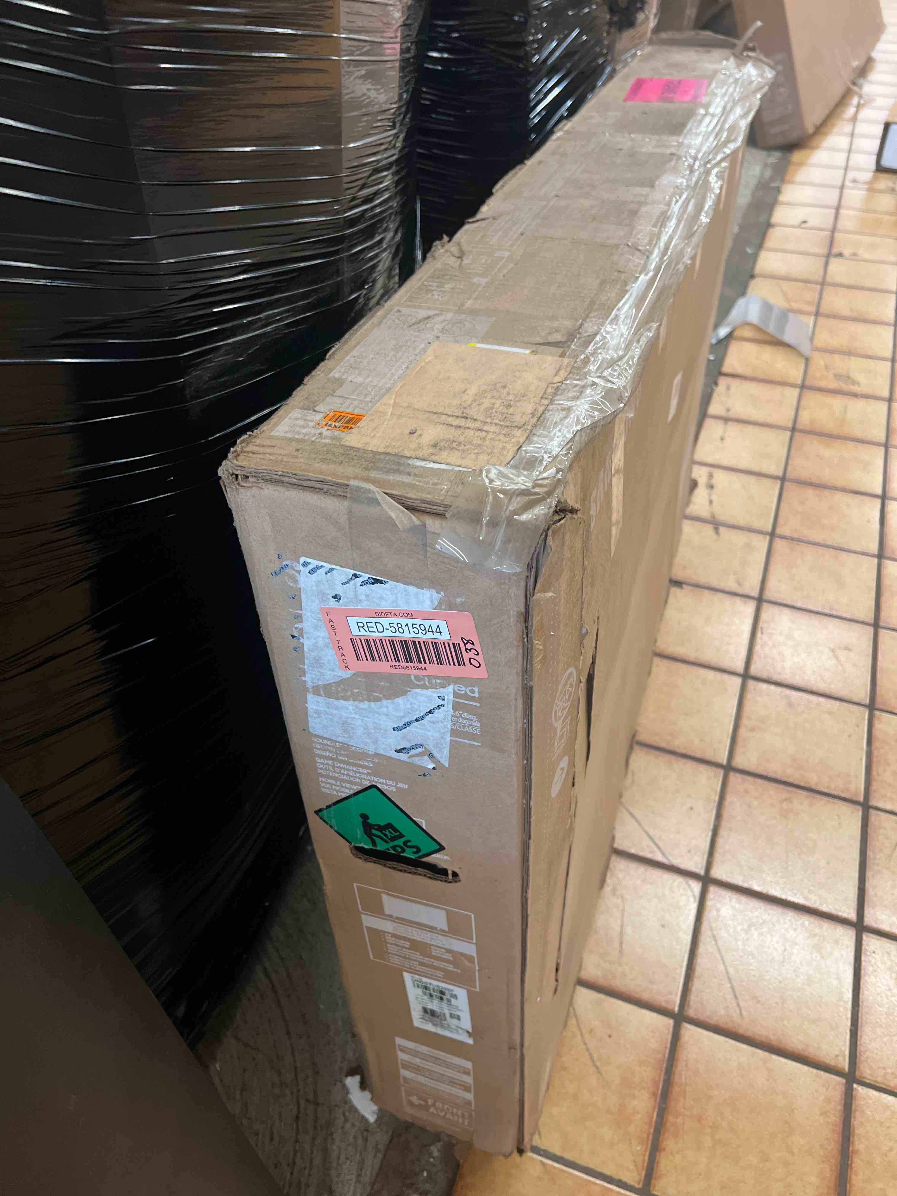 https://s3.amazonaws.com/lotting-images-prod/phillipi/RED5815944_1716736828301.jpeg