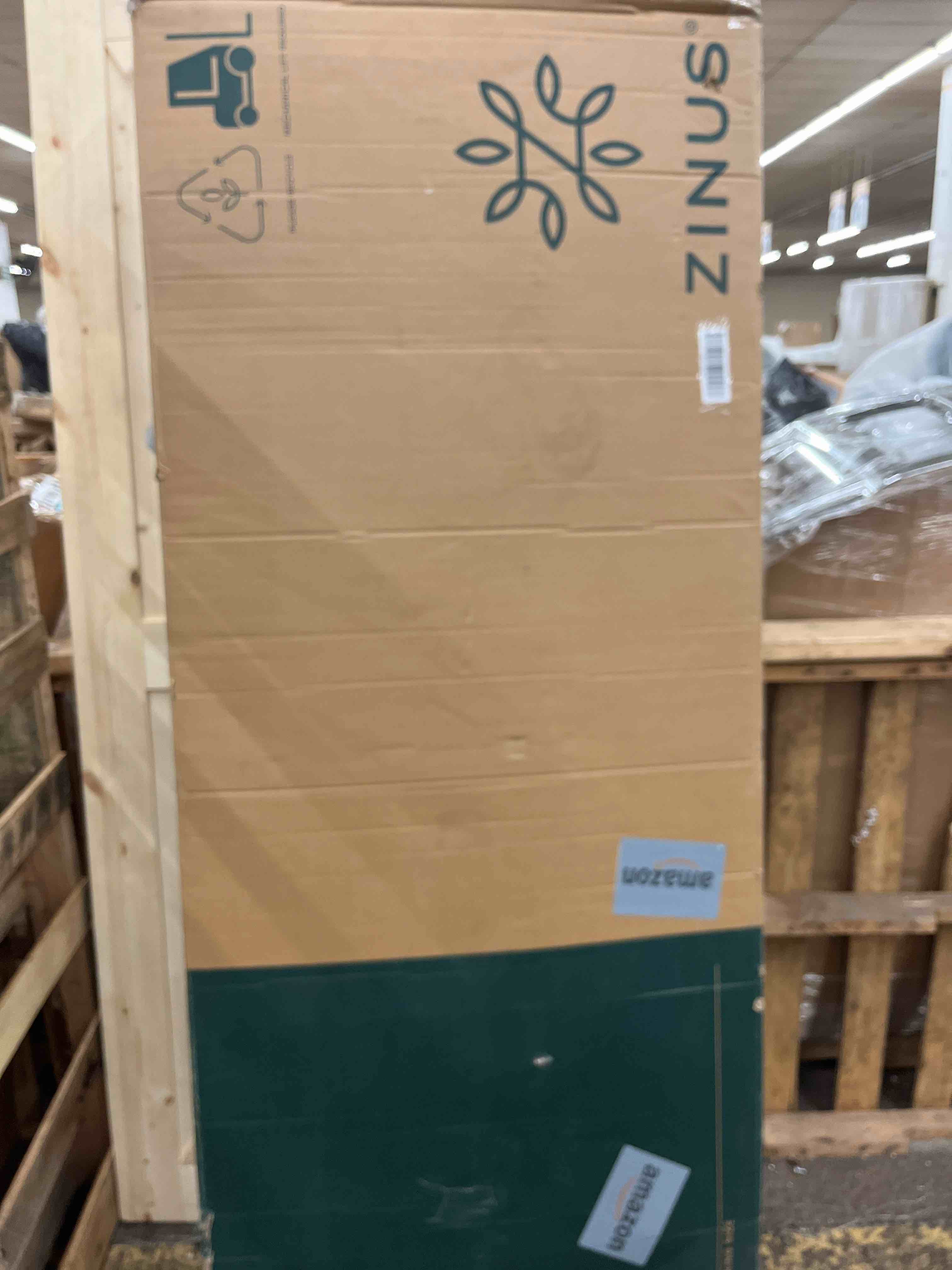 https://s3.amazonaws.com/lotting-images-prod/phillipi/RED5816284_1717629481535.jpeg