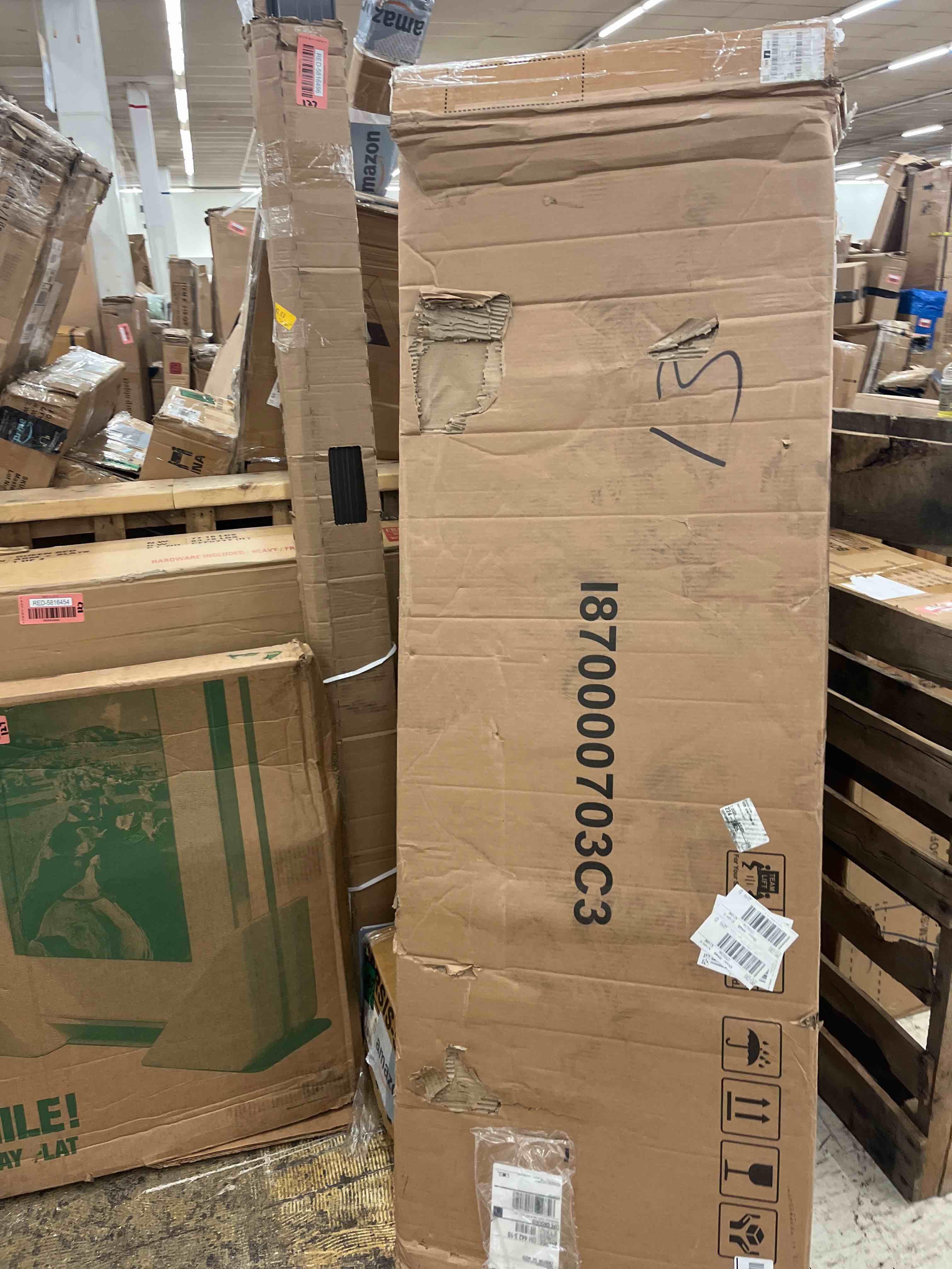 https://s3.amazonaws.com/lotting-images-prod/phillipi/RED5816502_1717779442341.jpeg