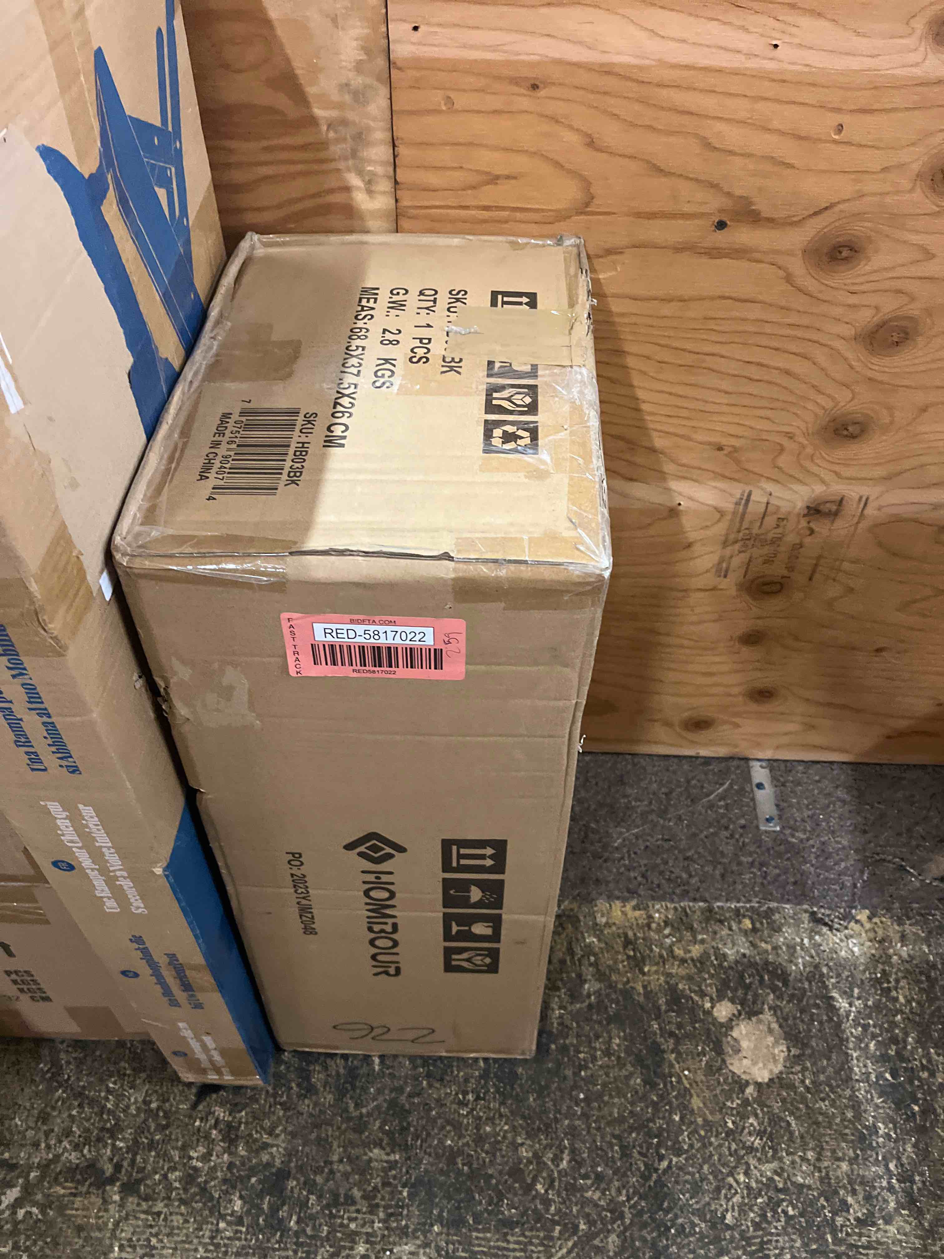https://s3.amazonaws.com/lotting-images-prod/phillipi/RED5817022_1719904986596.jpeg