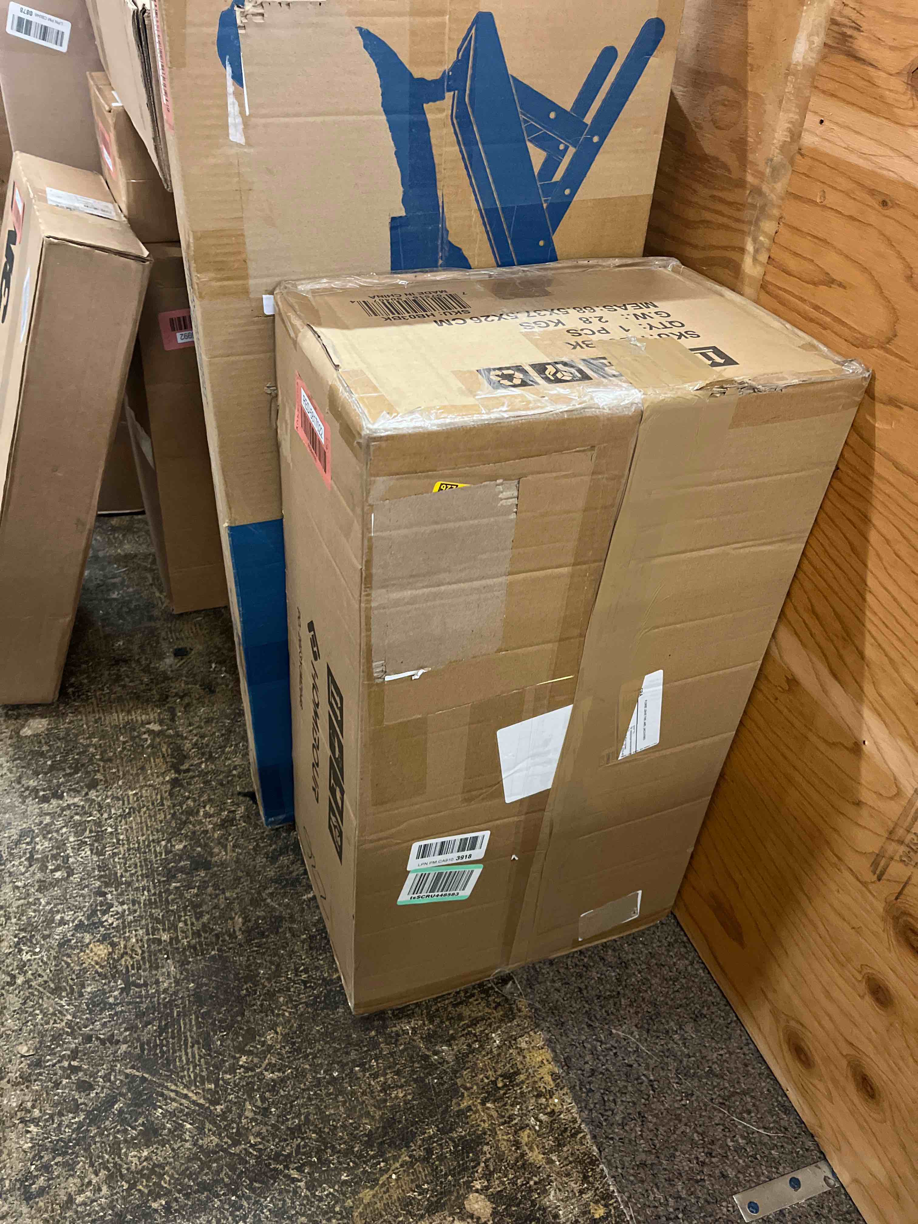 https://s3.amazonaws.com/lotting-images-prod/phillipi/RED5817022_1719904990299.jpeg