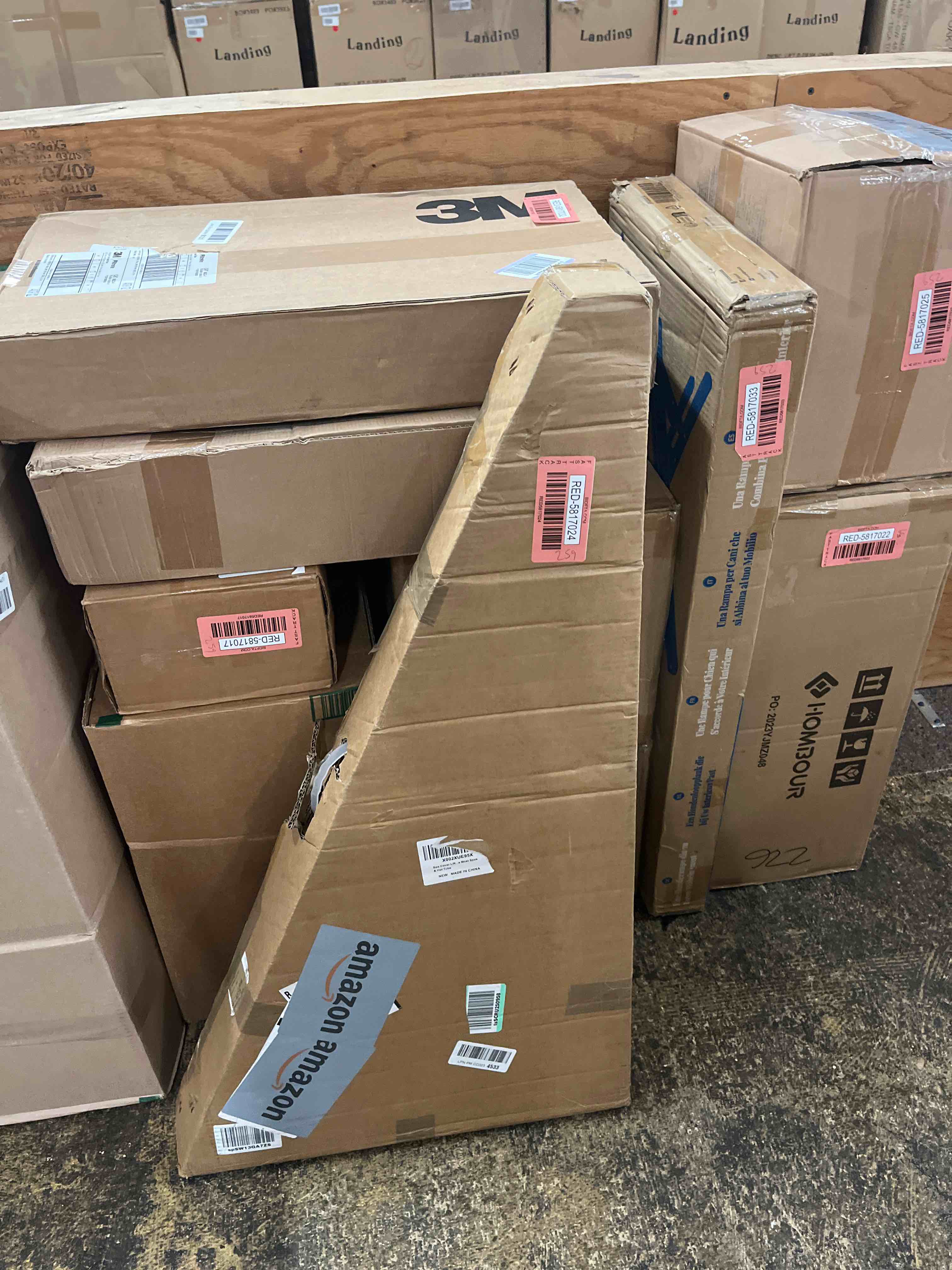 https://s3.amazonaws.com/lotting-images-prod/phillipi/RED5817024_1719905225149.jpeg
