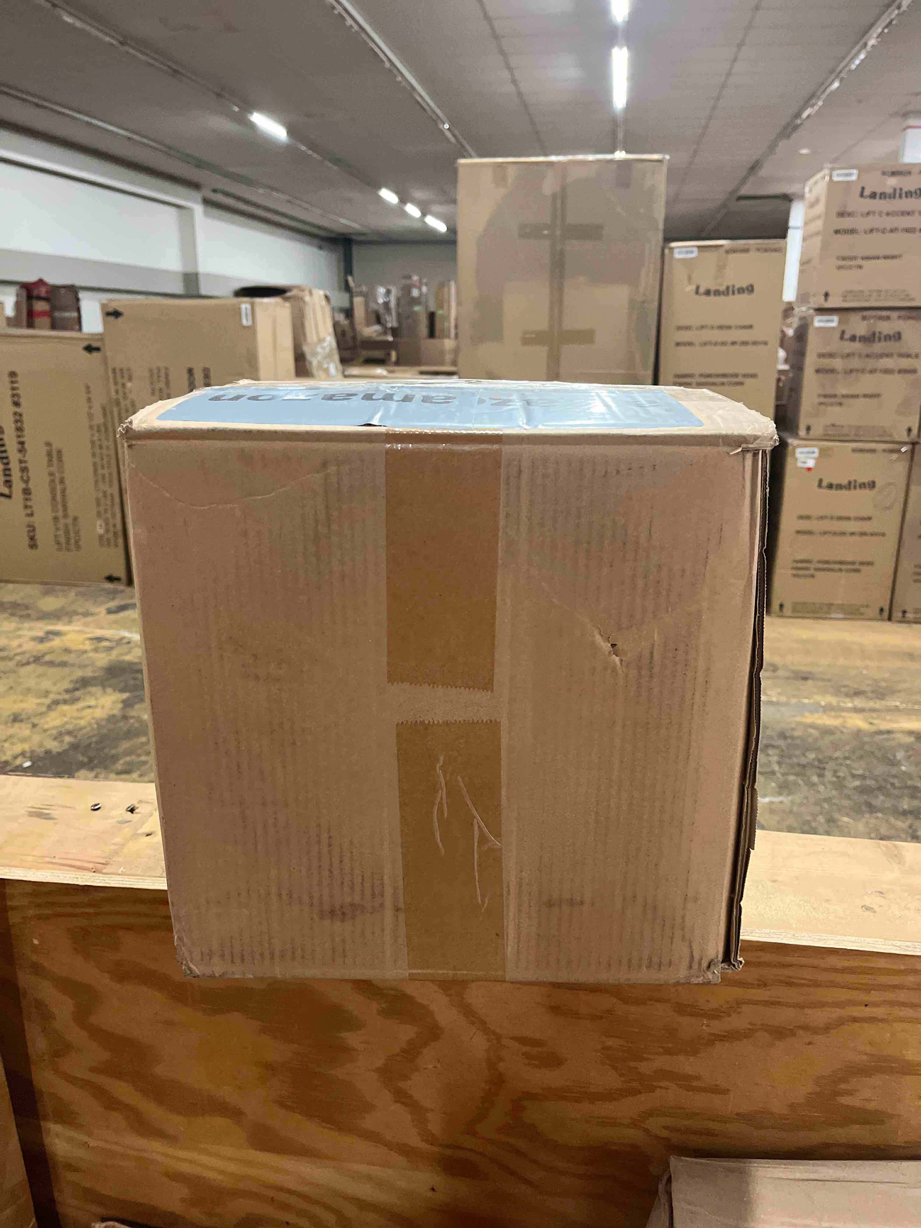https://s3.amazonaws.com/lotting-images-prod/phillipi/RED5817025_1719905113933.jpeg