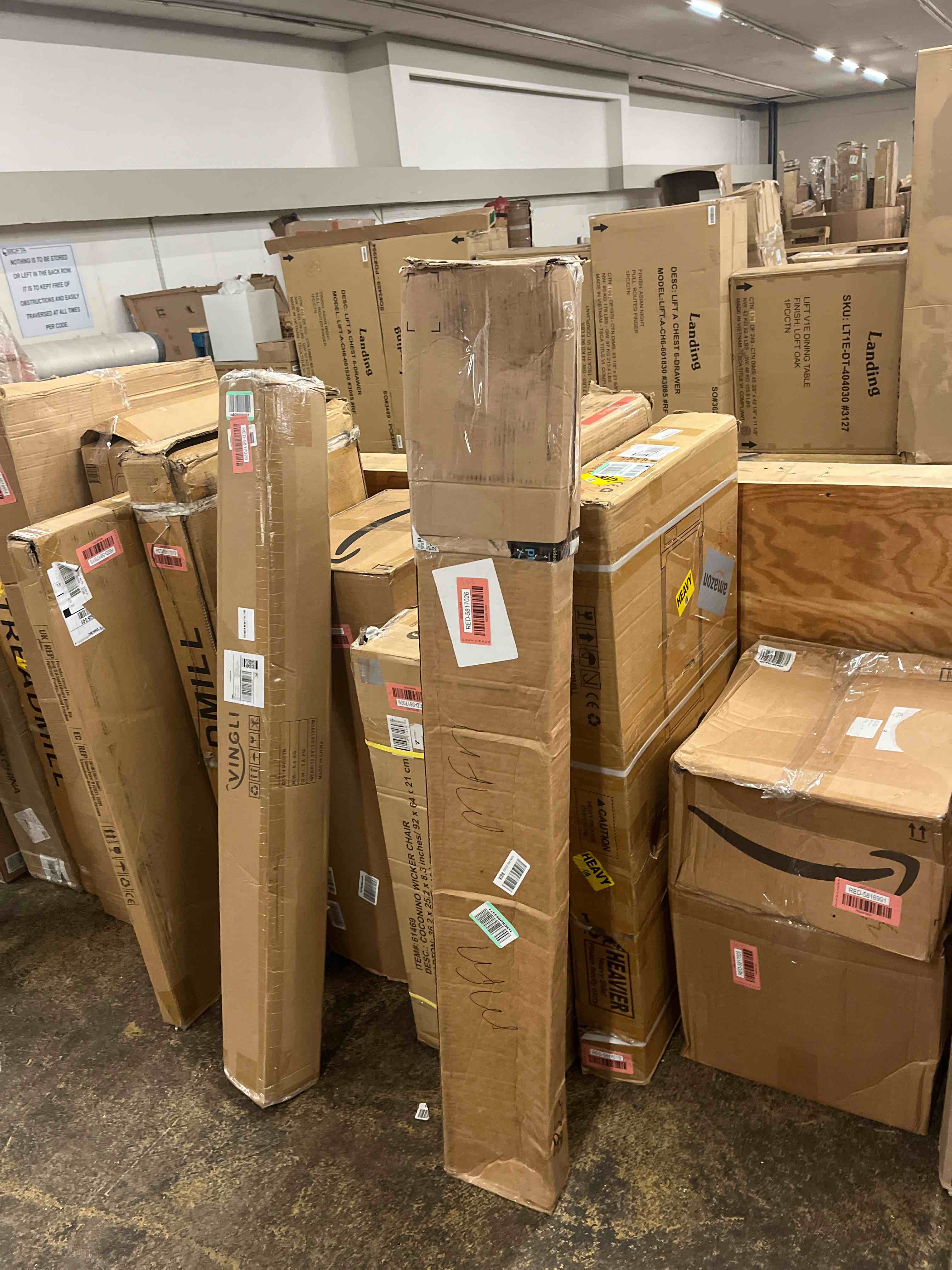https://s3.amazonaws.com/lotting-images-prod/phillipi/RED5817026_1719905783507.jpeg
