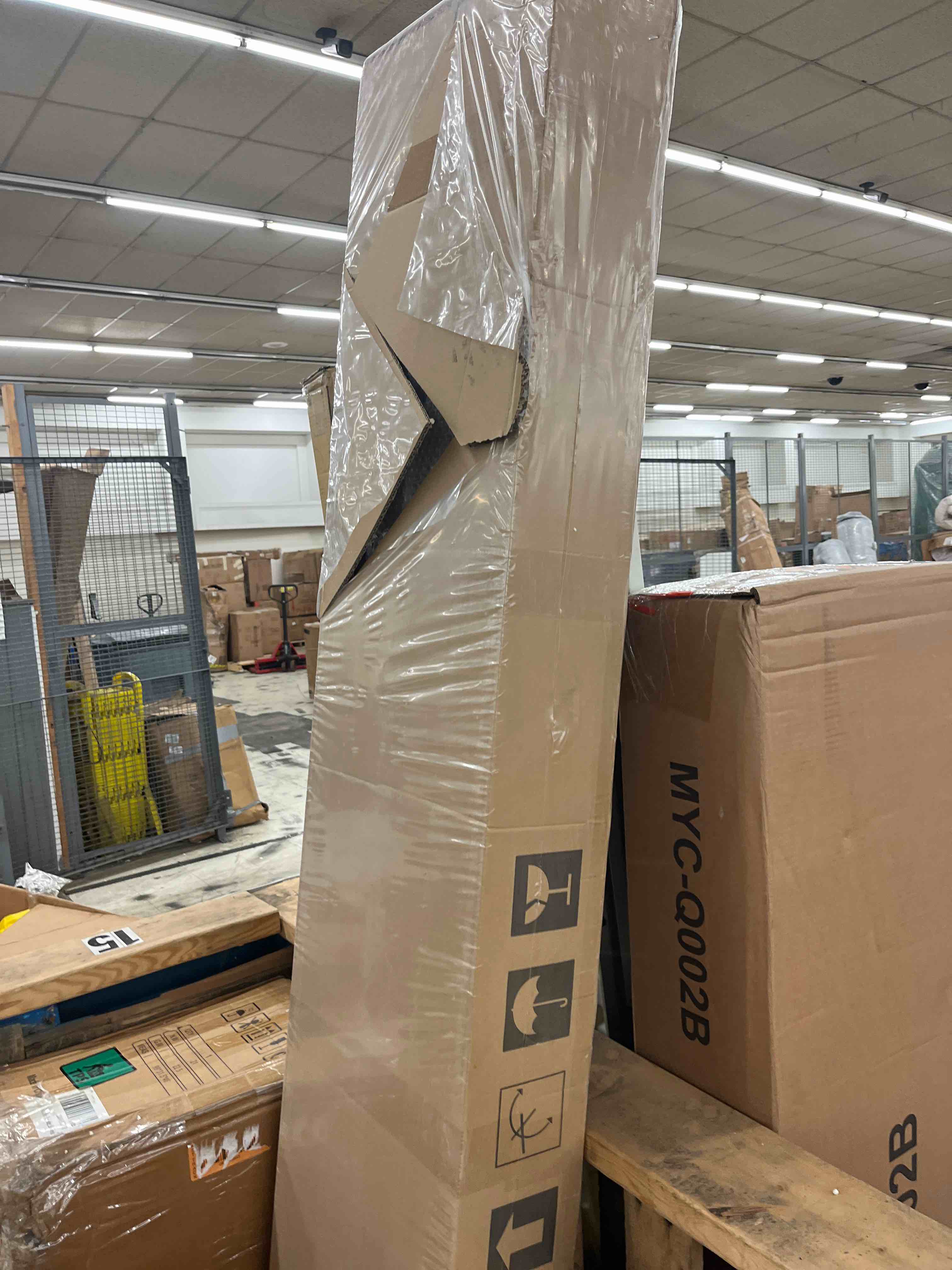 https://s3.amazonaws.com/lotting-images-prod/phillipi/RED5817330_1720214097627.jpeg