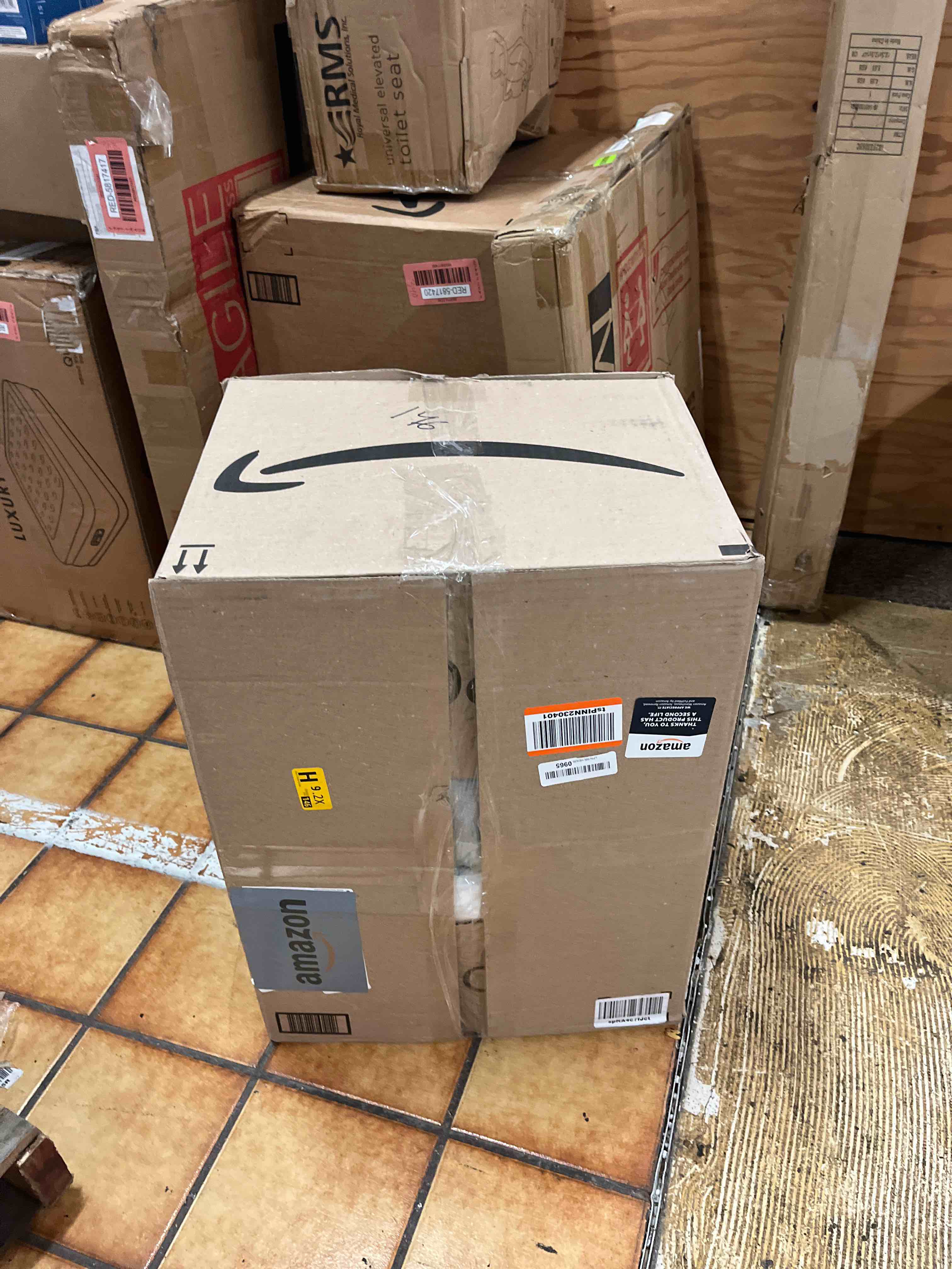 https://s3.amazonaws.com/lotting-images-prod/phillipi/RED5817421_1721121141475.jpeg