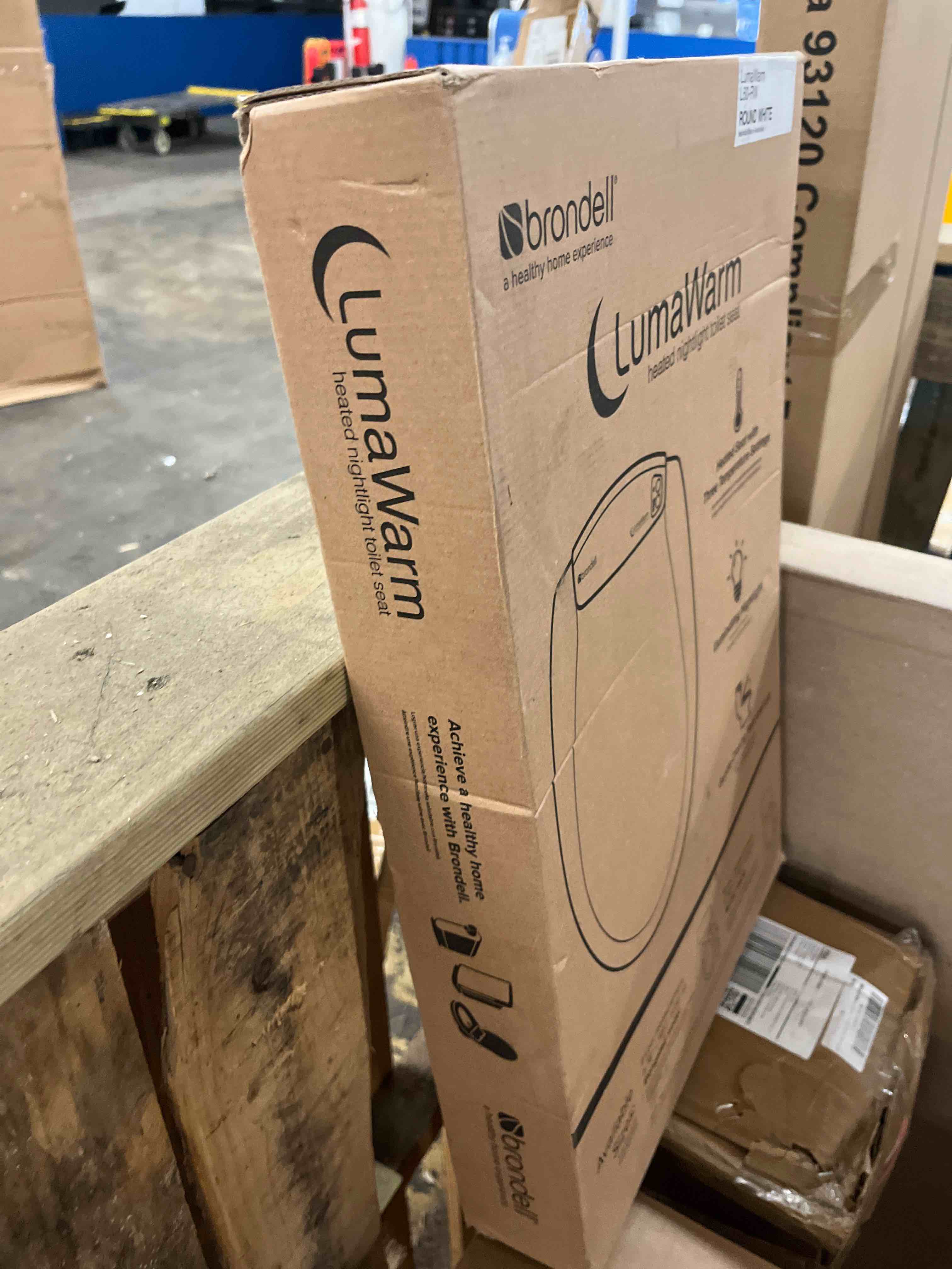 https://s3.amazonaws.com/lotting-images-prod/phillipi/RED5818015_1712116740984.jpeg