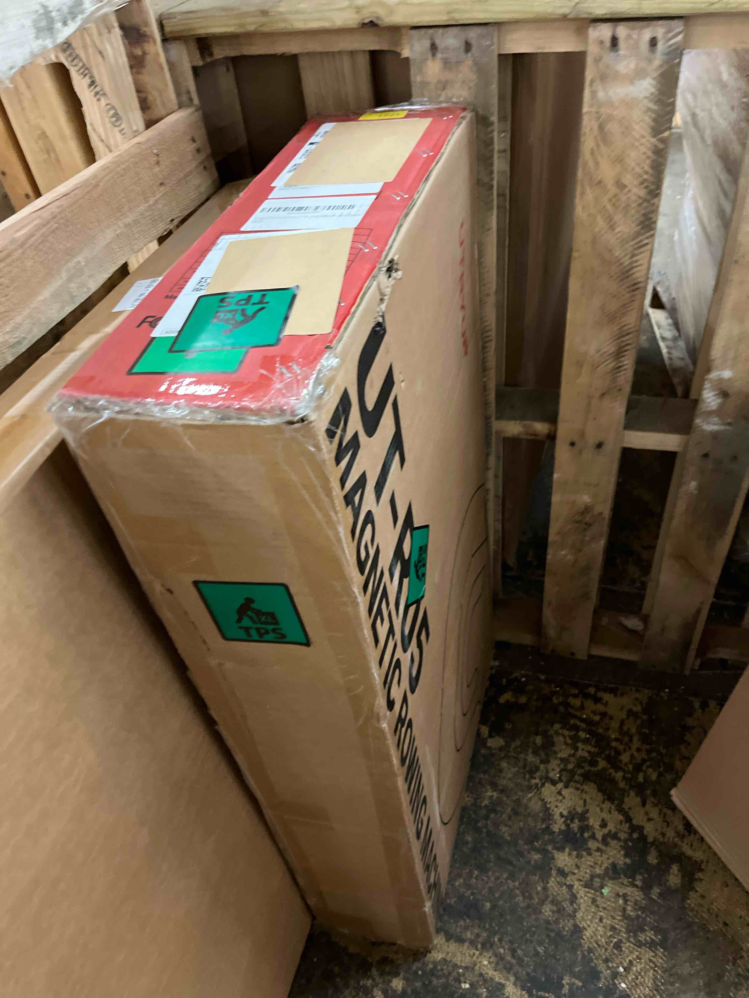 https://s3.amazonaws.com/lotting-images-prod/phillipi/RED5818020_1712117342122.jpeg
