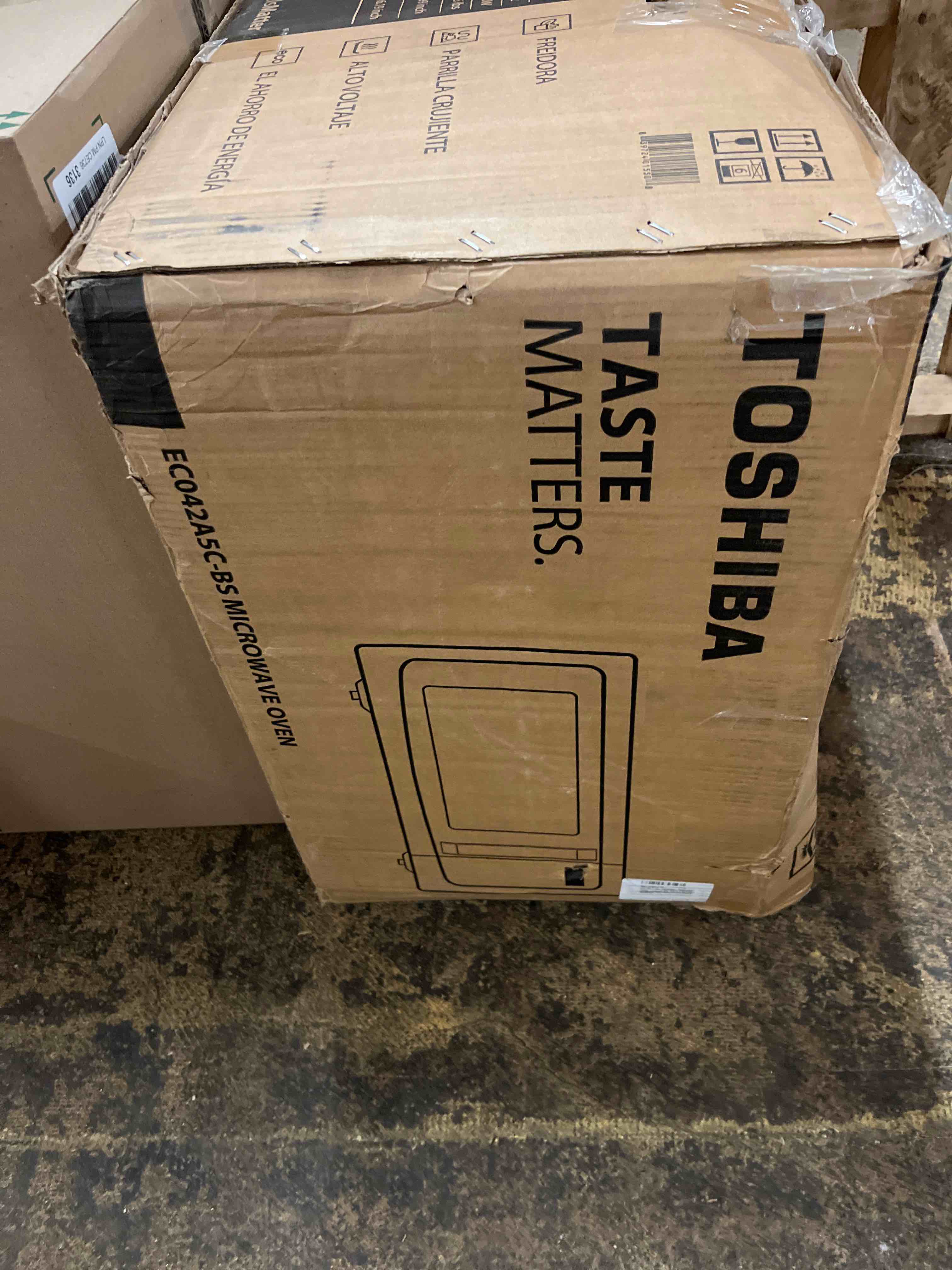 https://s3.amazonaws.com/lotting-images-prod/phillipi/RED5818024_1712120213552.jpeg