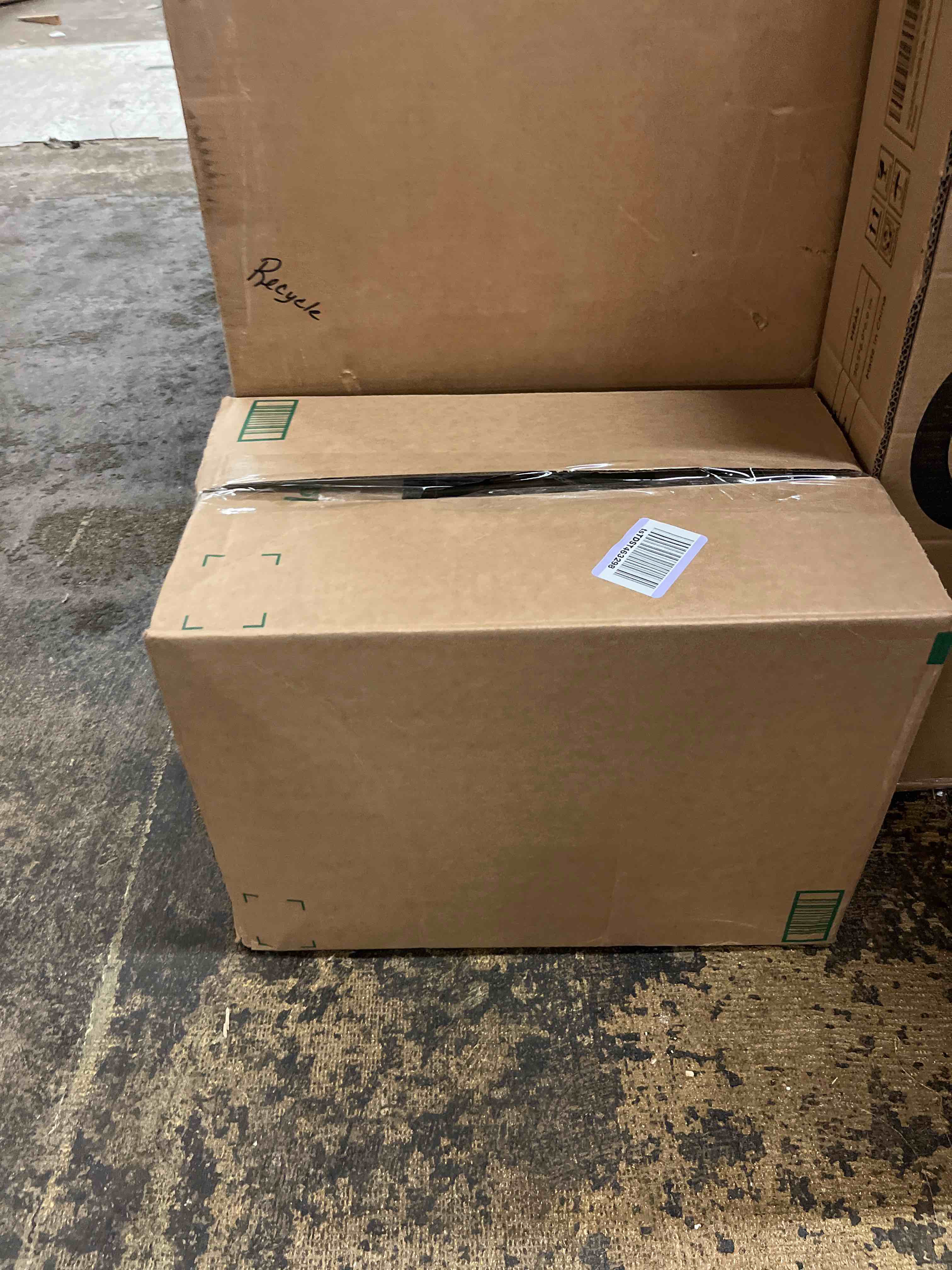 https://s3.amazonaws.com/lotting-images-prod/phillipi/RED5818029_1712119425050.jpeg