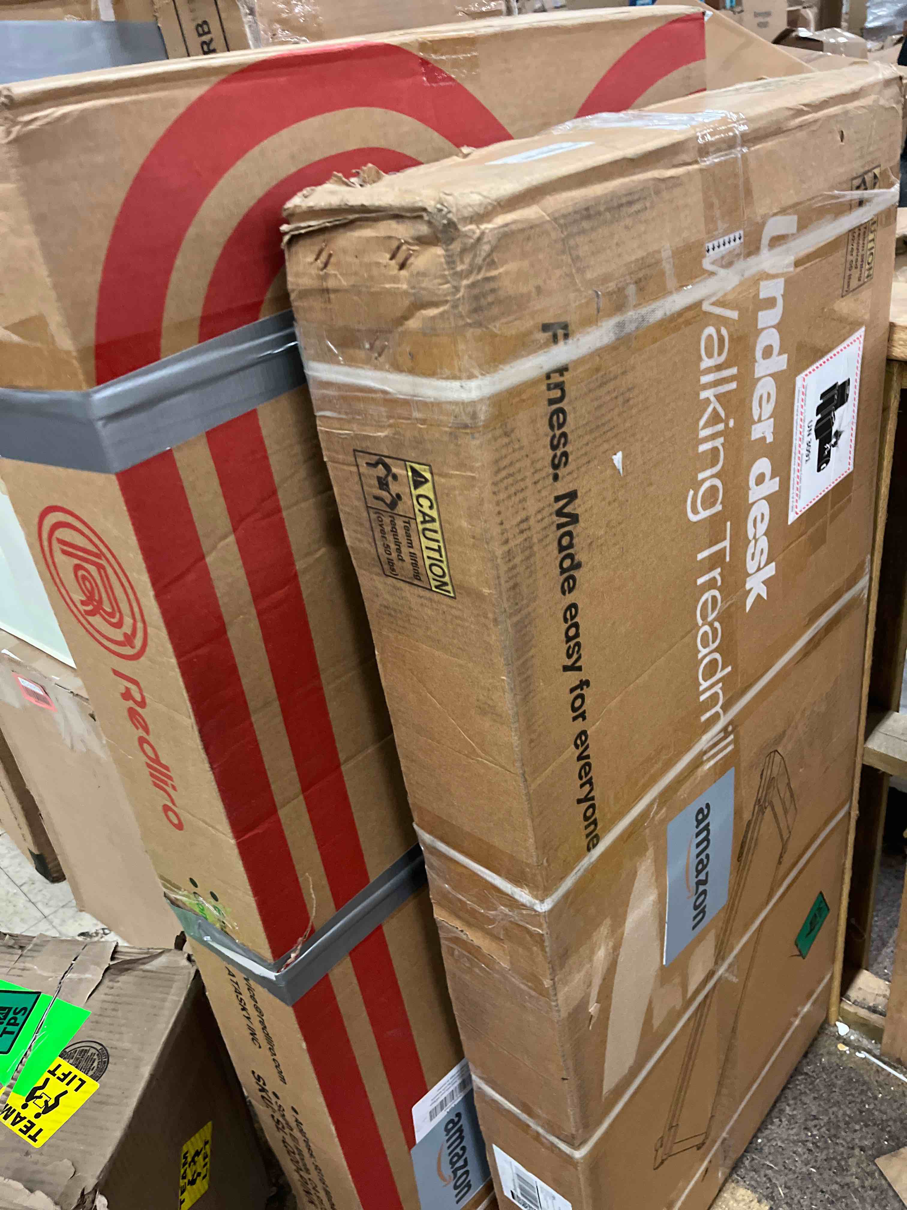 https://s3.amazonaws.com/lotting-images-prod/phillipi/RED5818119_1712208742566.jpeg