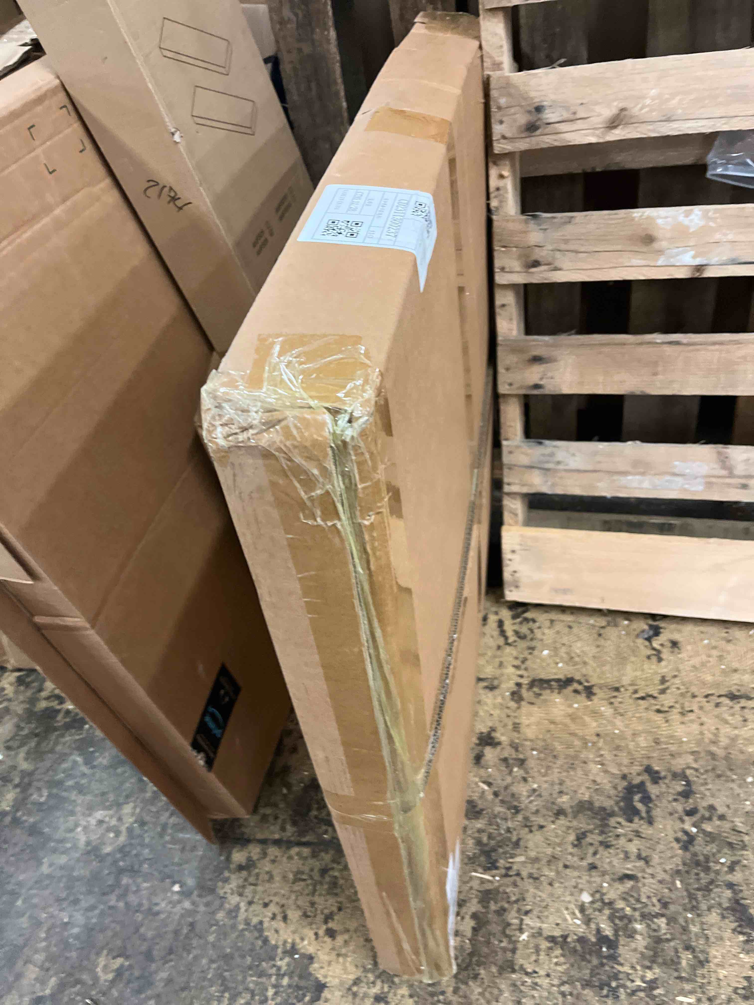 https://s3.amazonaws.com/lotting-images-prod/phillipi/RED5818146_1712212716676.jpeg