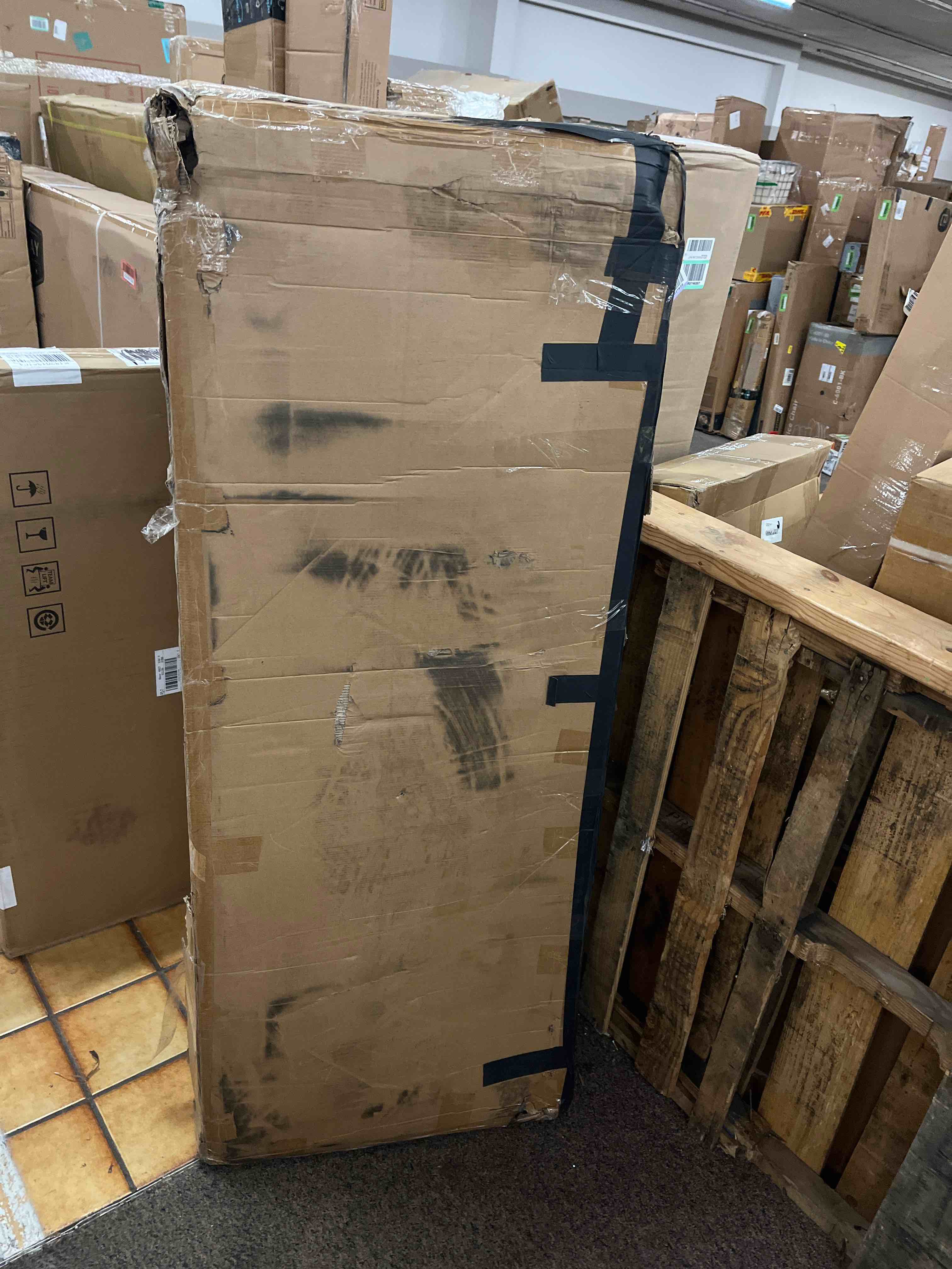https://s3.amazonaws.com/lotting-images-prod/phillipi/RED5819047_1707791672879.jpeg
