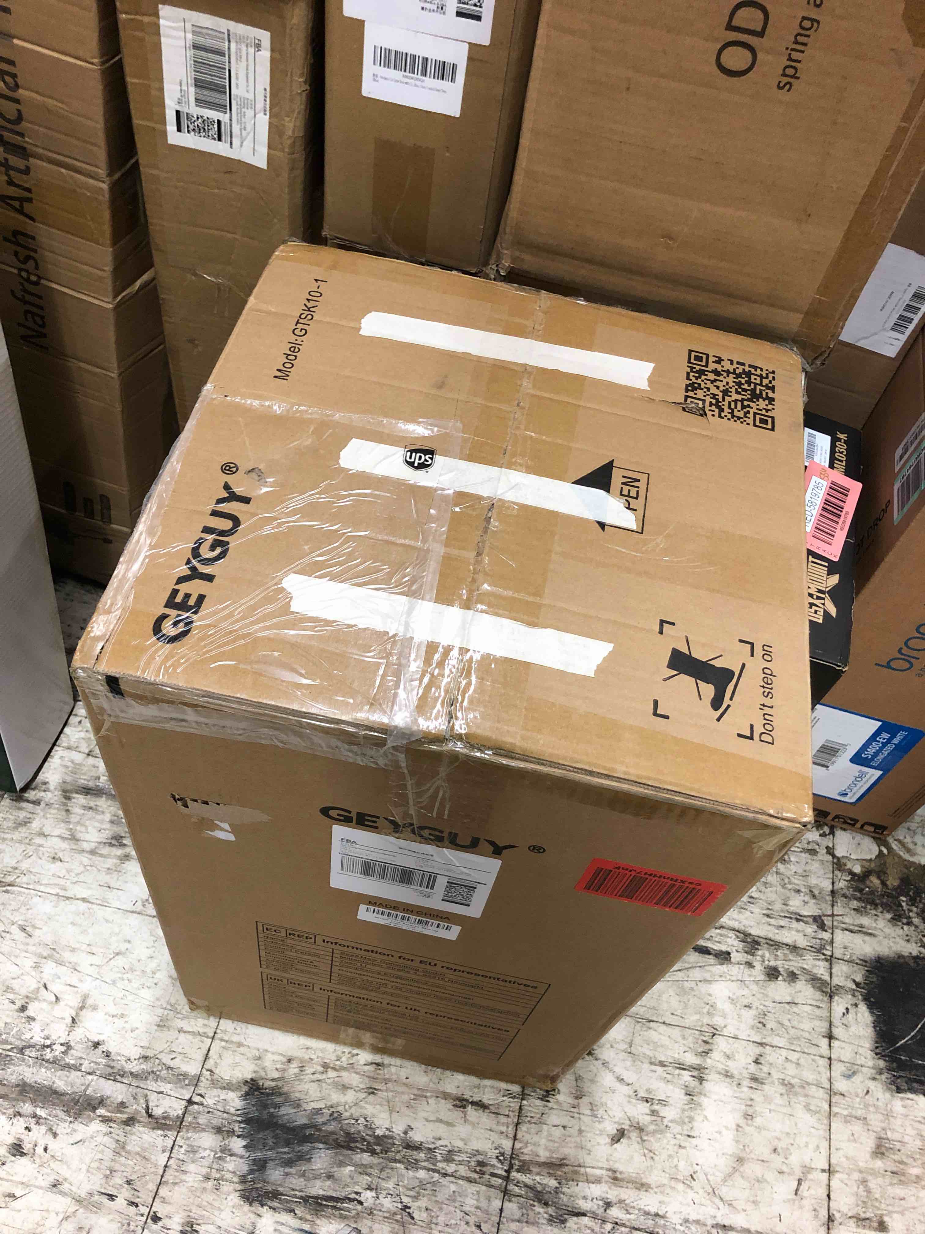 https://s3.amazonaws.com/lotting-images-prod/phillipi/RED5819798_1710454963386.jpeg