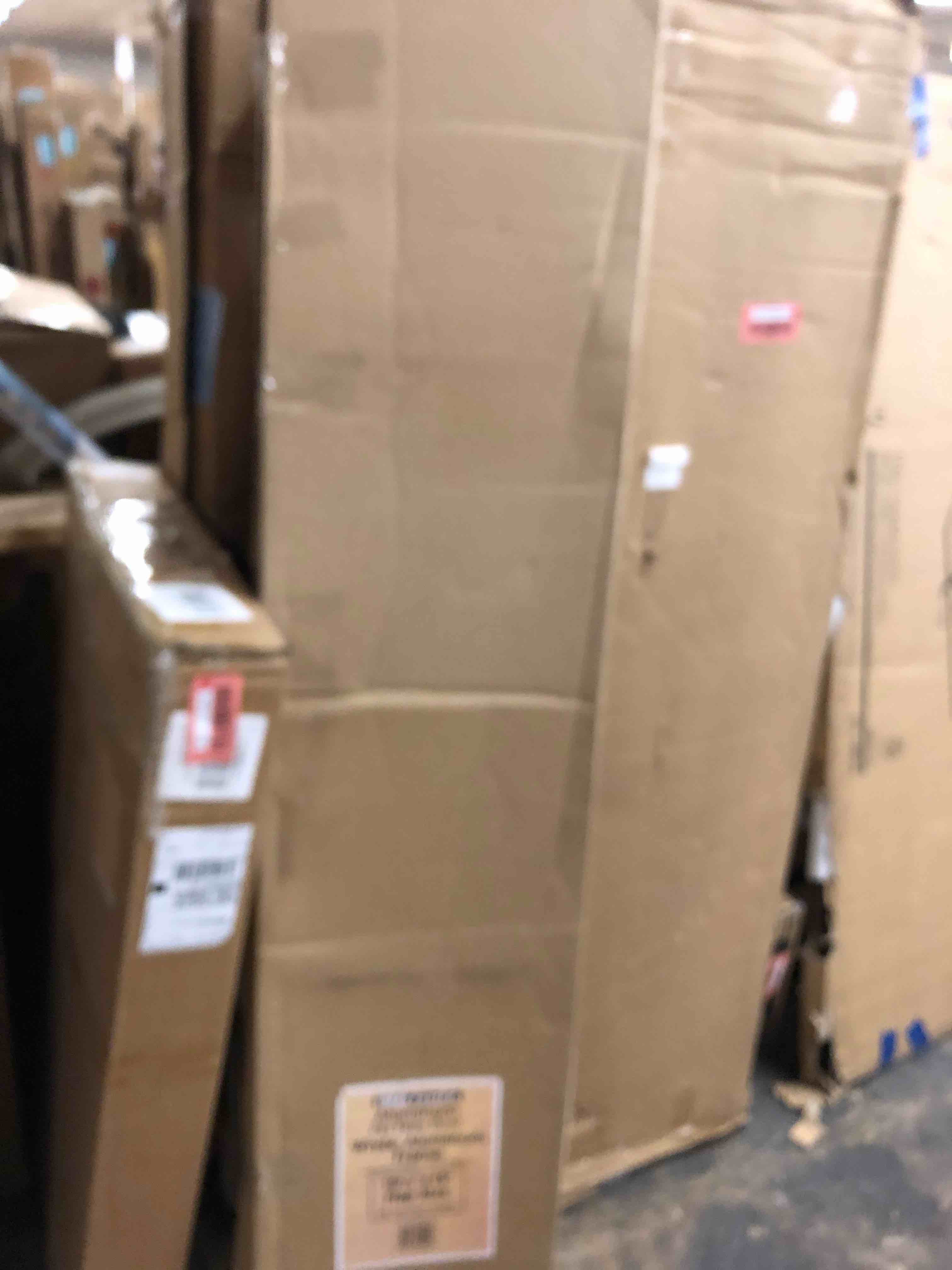https://s3.amazonaws.com/lotting-images-prod/phillipi/RED5820869_1715363750102.jpeg