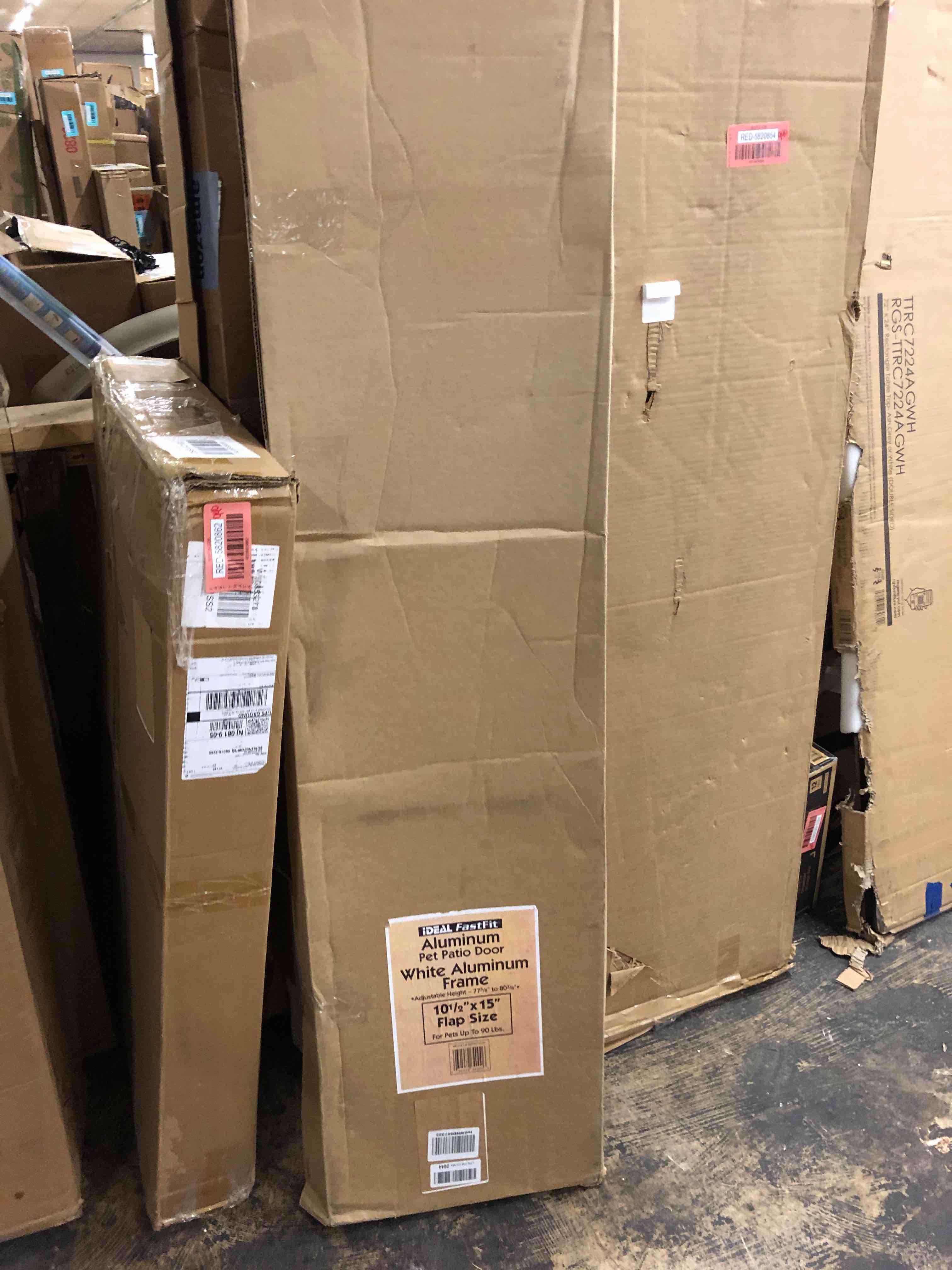 https://s3.amazonaws.com/lotting-images-prod/phillipi/RED5820869_1715363752122.jpeg