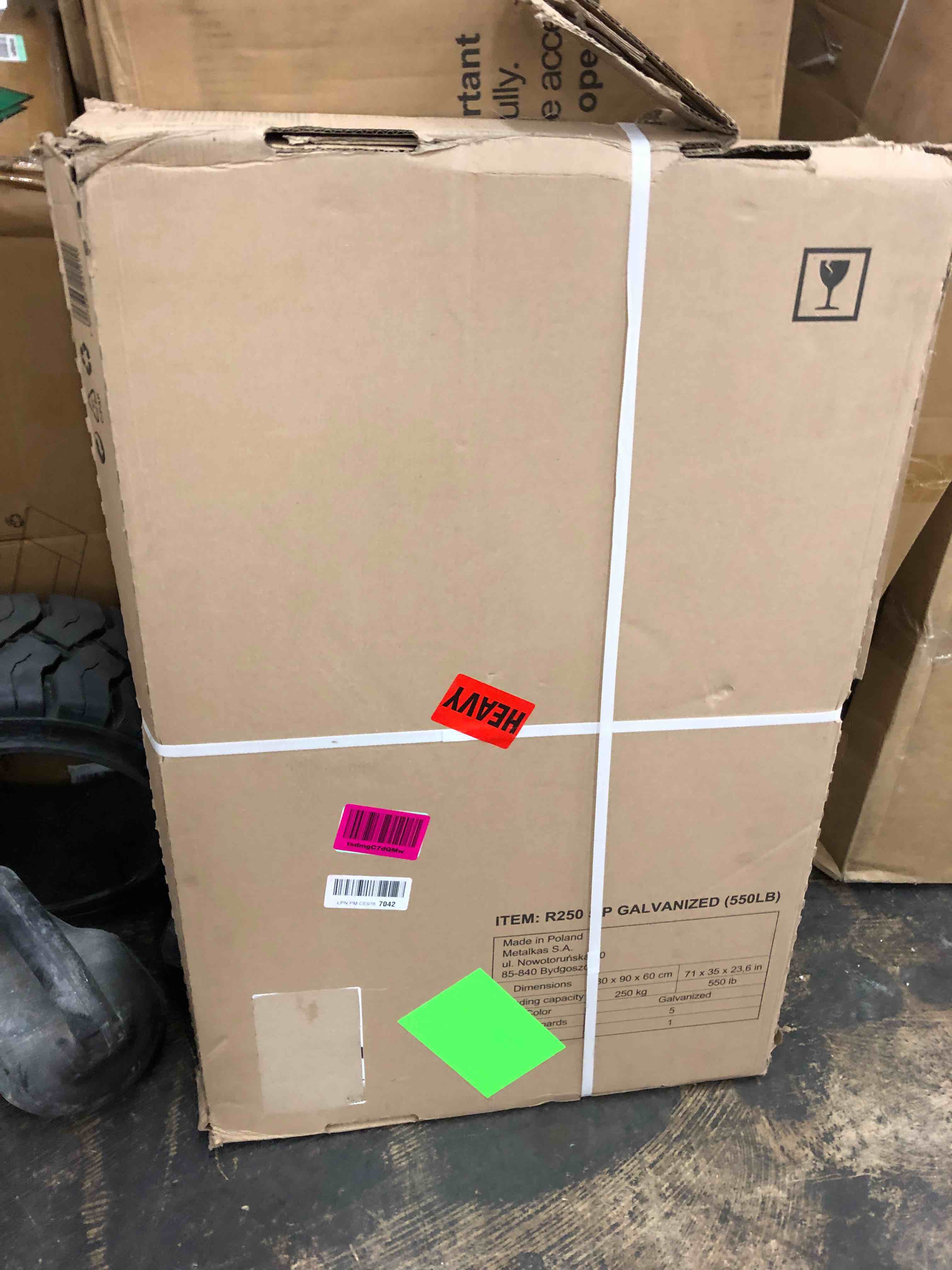 https://s3.amazonaws.com/lotting-images-prod/phillipi/RED5820877_1715367123332.jpeg