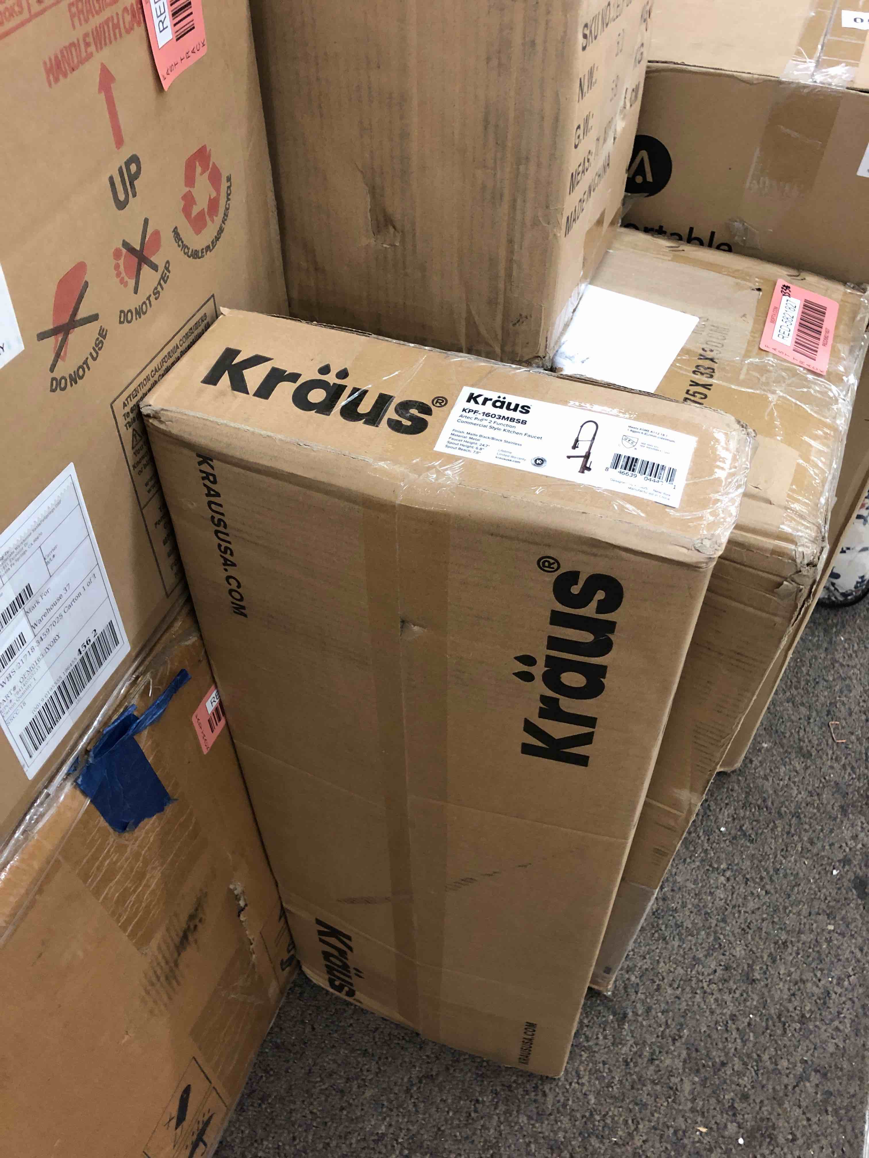 https://s3.amazonaws.com/lotting-images-prod/phillipi/RED5821829_1721058092447.jpeg