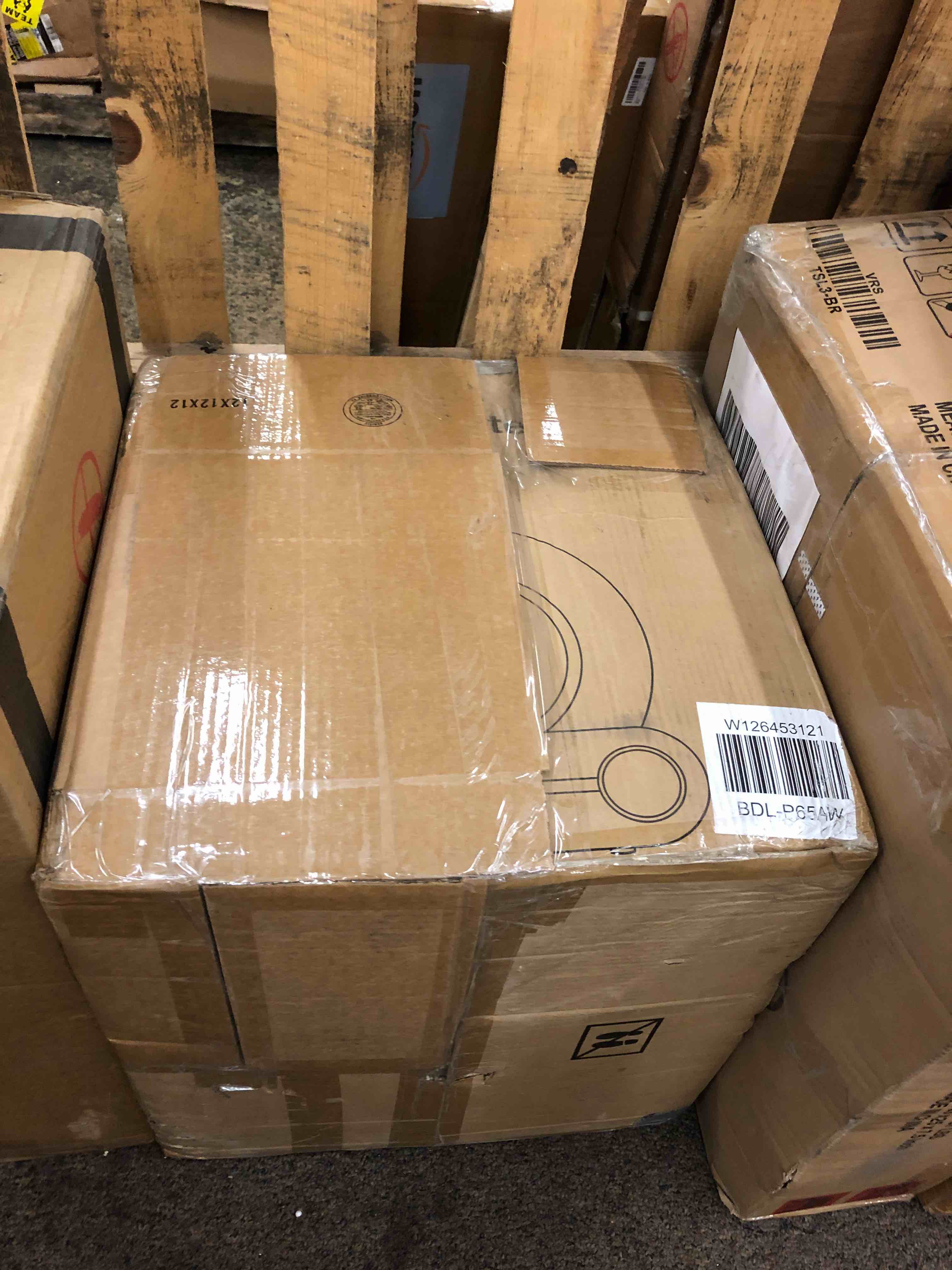 https://s3.amazonaws.com/lotting-images-prod/phillipi/RED5821830_1721058241227.jpeg