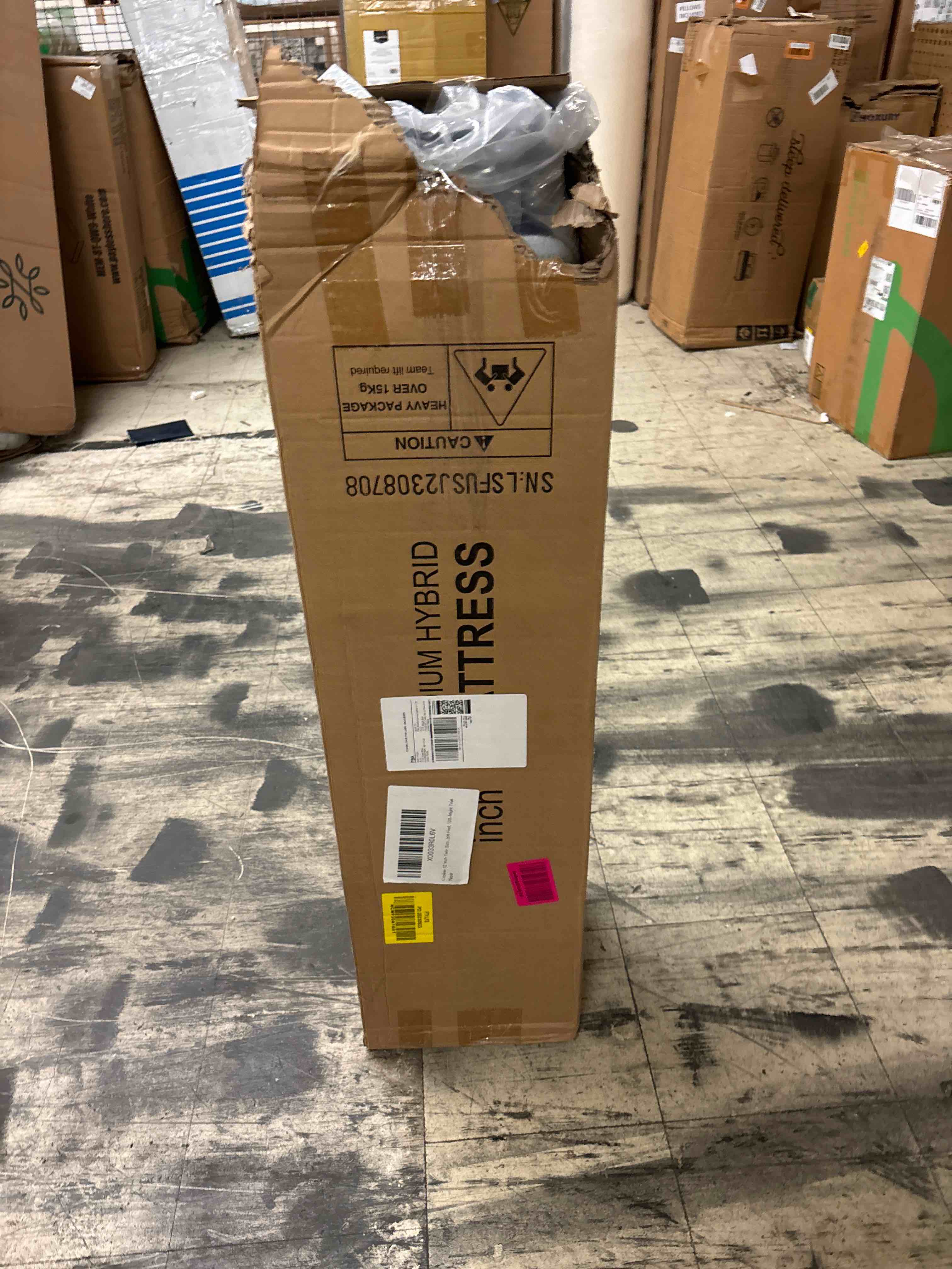 https://s3.amazonaws.com/lotting-images-prod/phillipi/RED5822285_1707450623053.jpeg