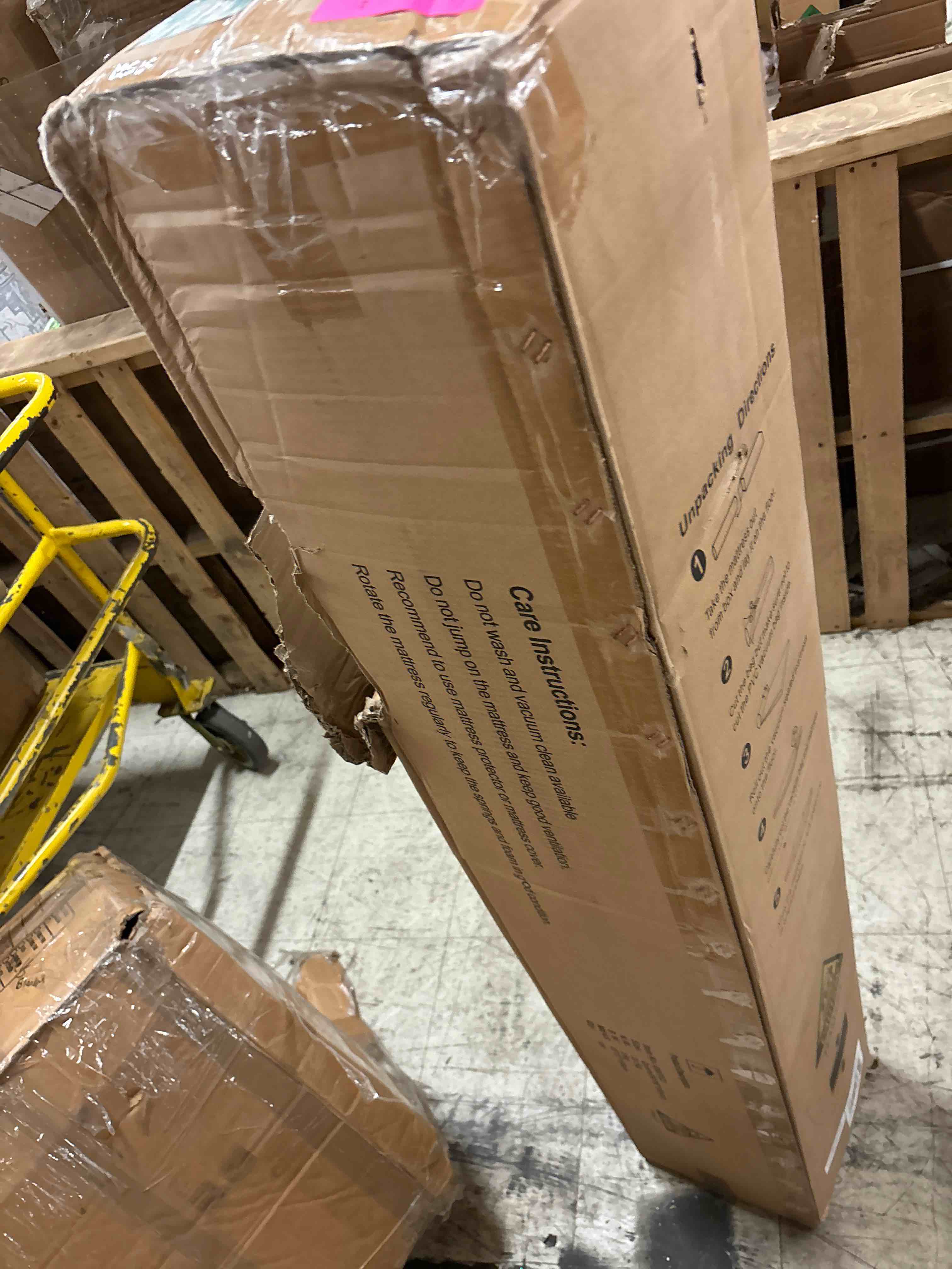 https://s3.amazonaws.com/lotting-images-prod/phillipi/RED5822287_1707450353069.jpeg