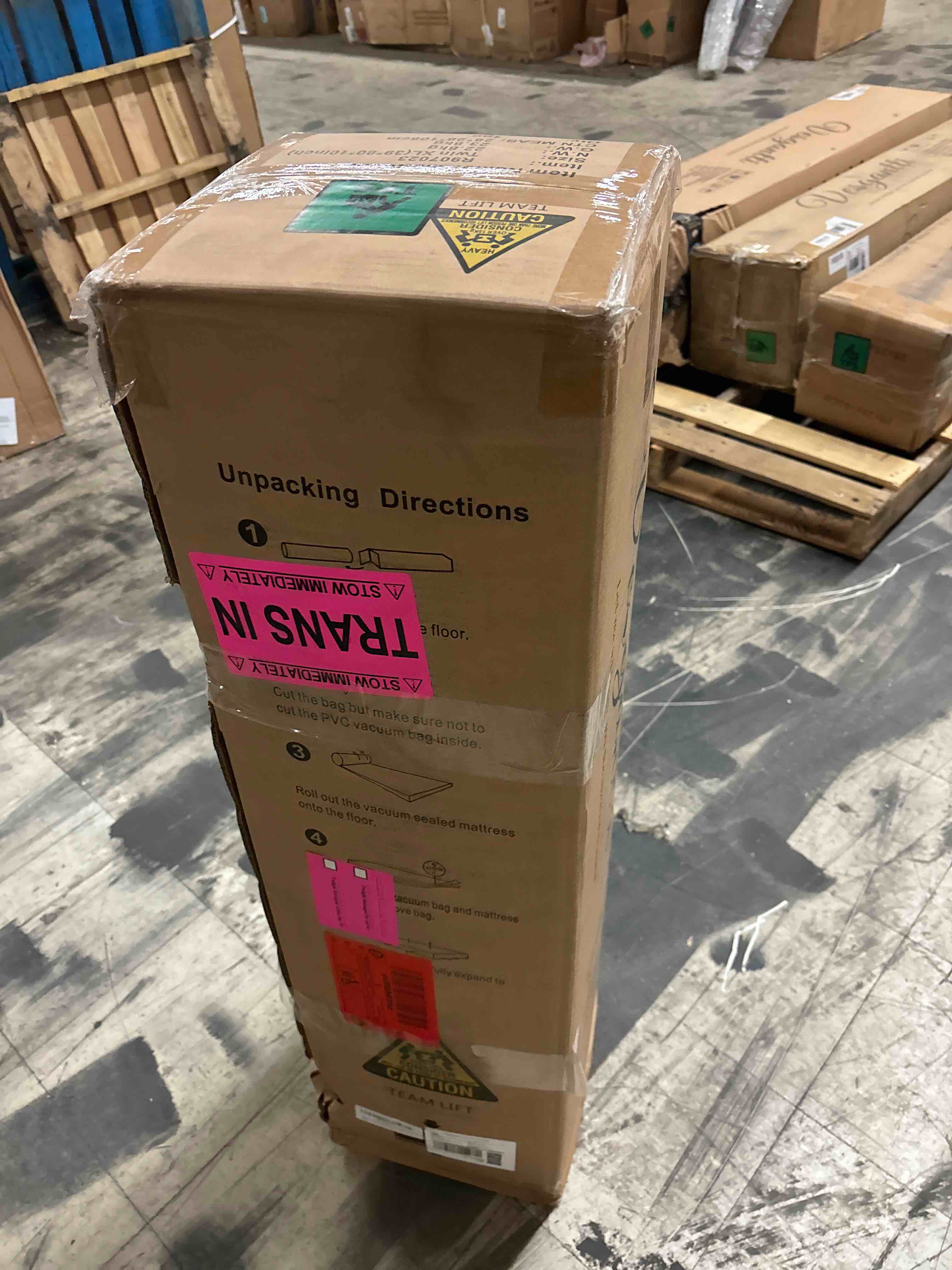 https://s3.amazonaws.com/lotting-images-prod/phillipi/RED5822290_1707449932404.jpeg