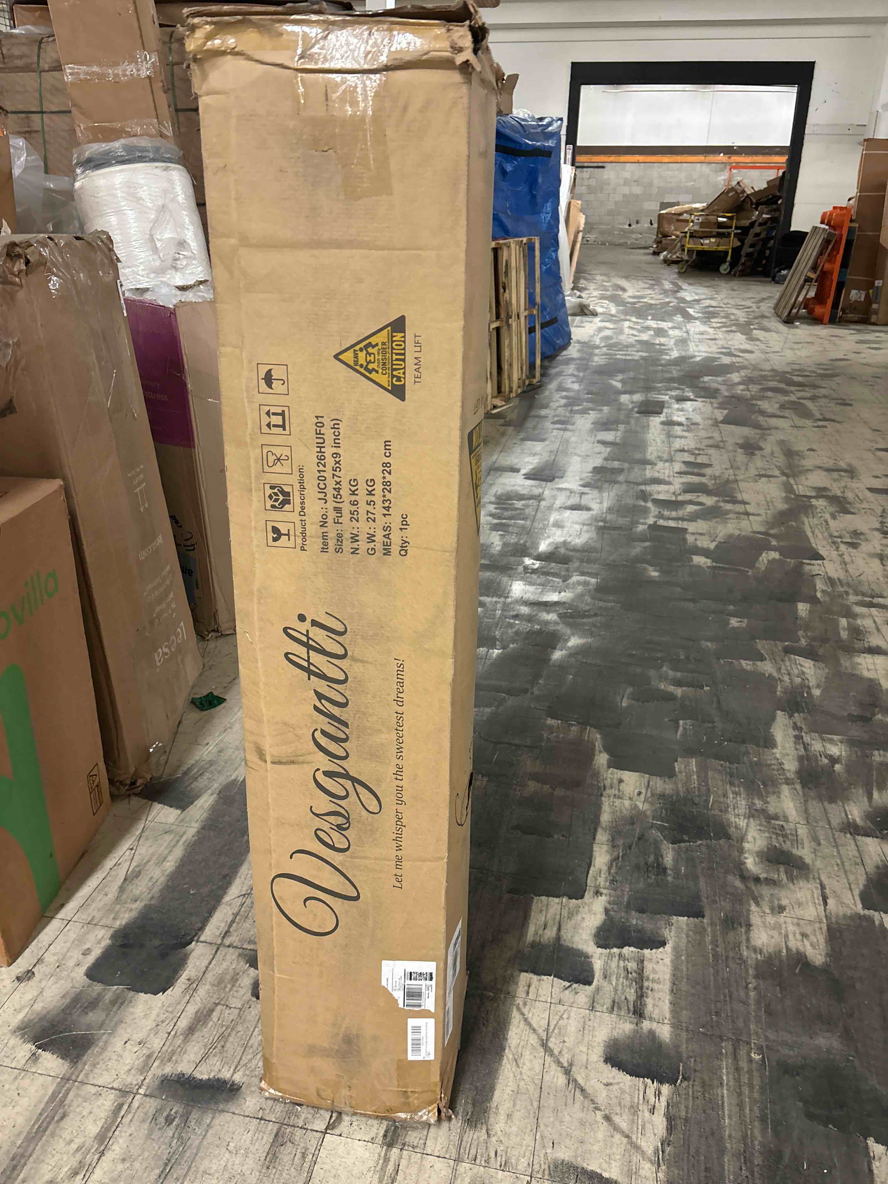 https://s3.amazonaws.com/lotting-images-prod/phillipi/RED5822293_1707448676051.jpeg